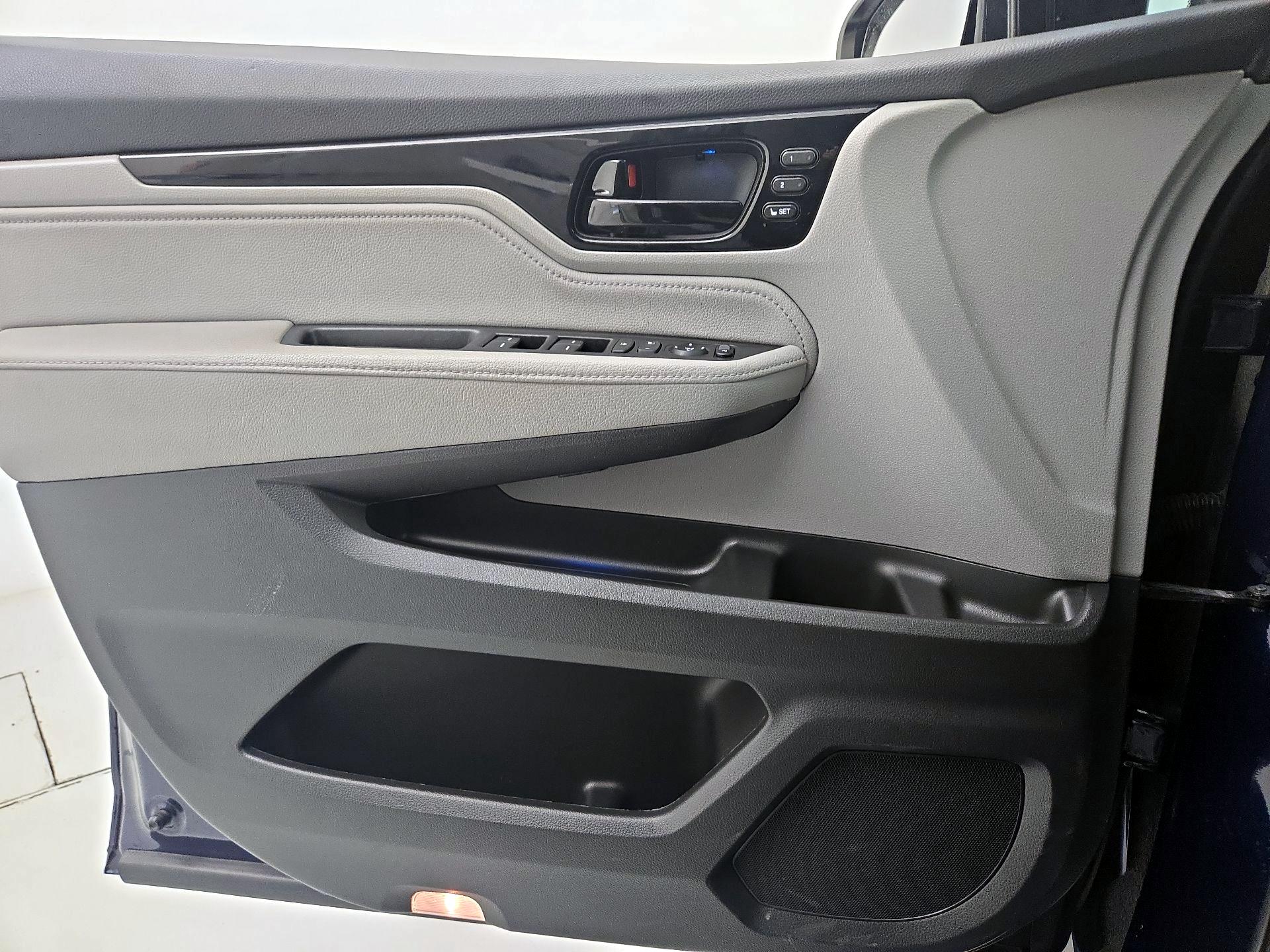 Thumbnail: 2022 Honda Odyssey - 12