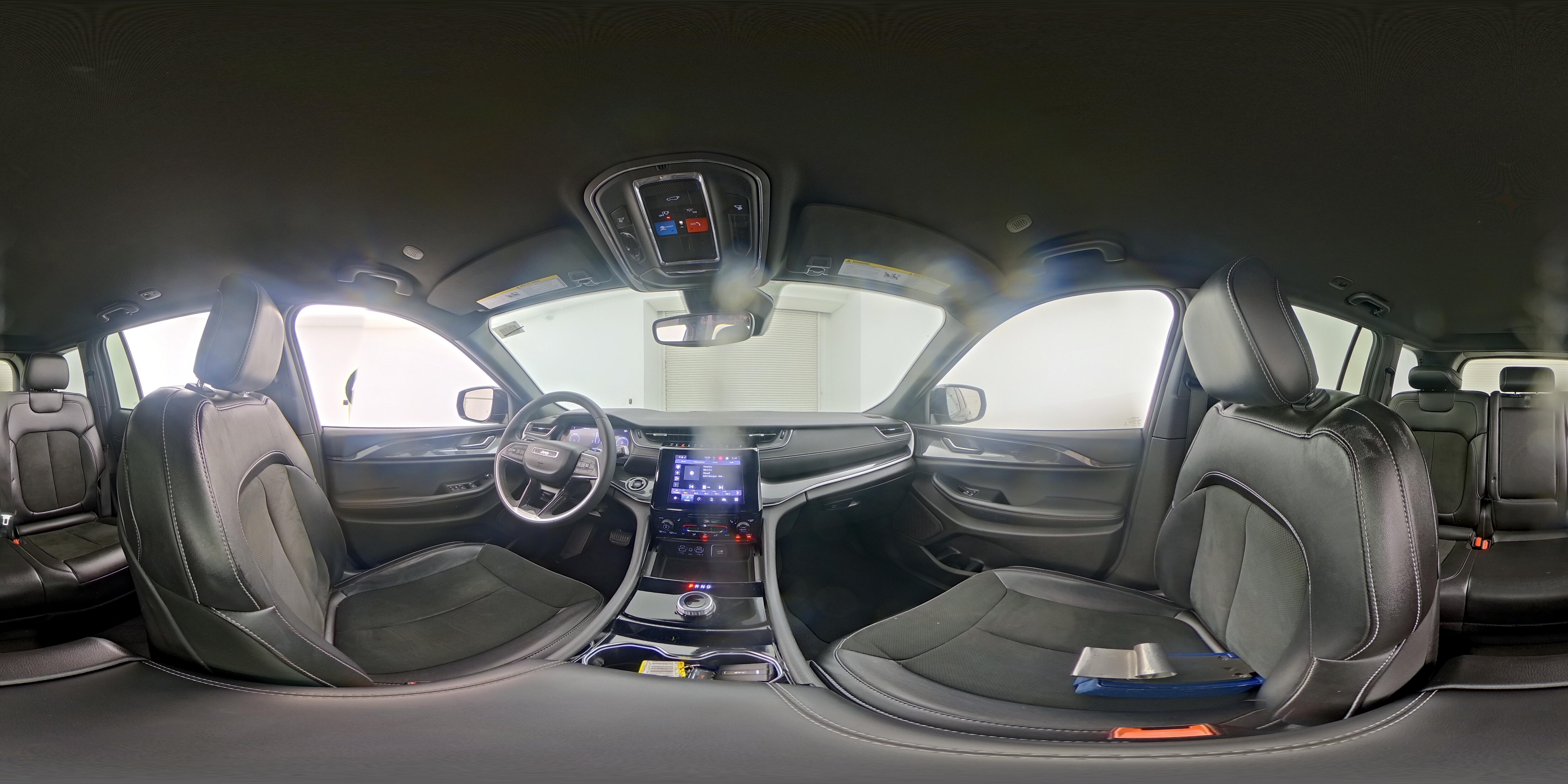 2023 Jeep Grand Cherokee Altitude - Photo 24