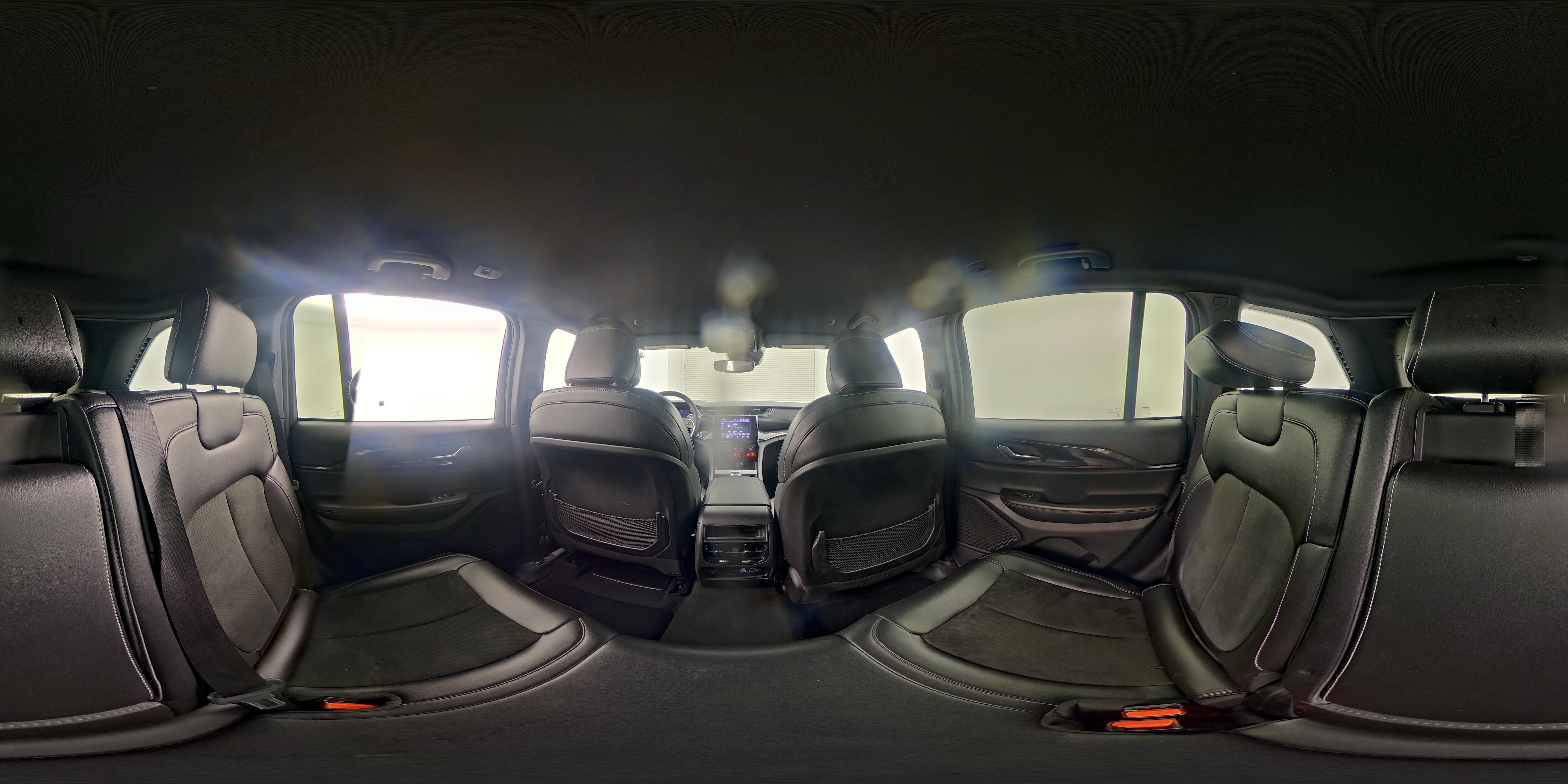 2023 Jeep Grand Cherokee Altitude - Photo 25