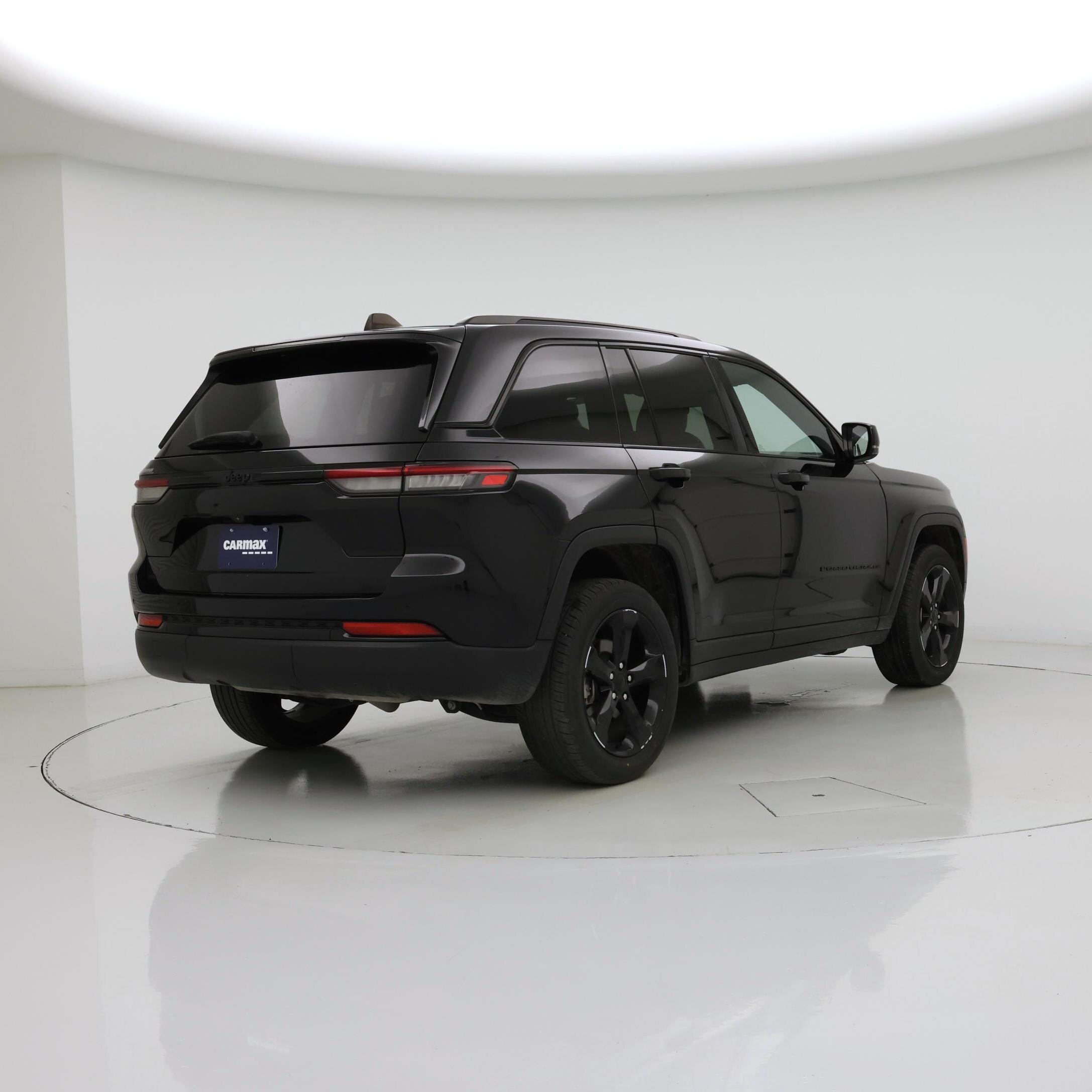 Thumbnail: 2023 Jeep Grand Cherokee - 8