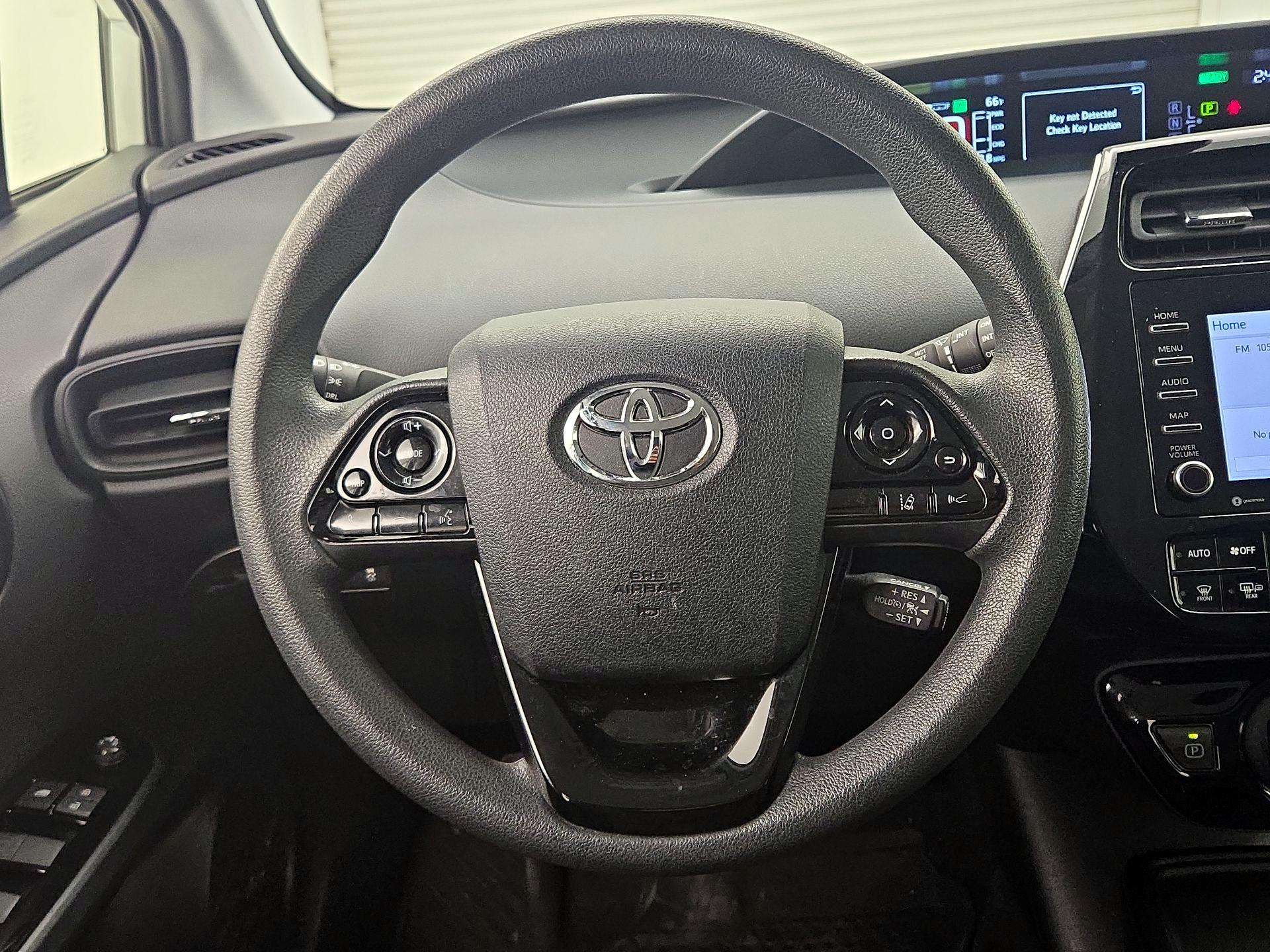 Thumbnail: 2022 Toyota Prius - 10