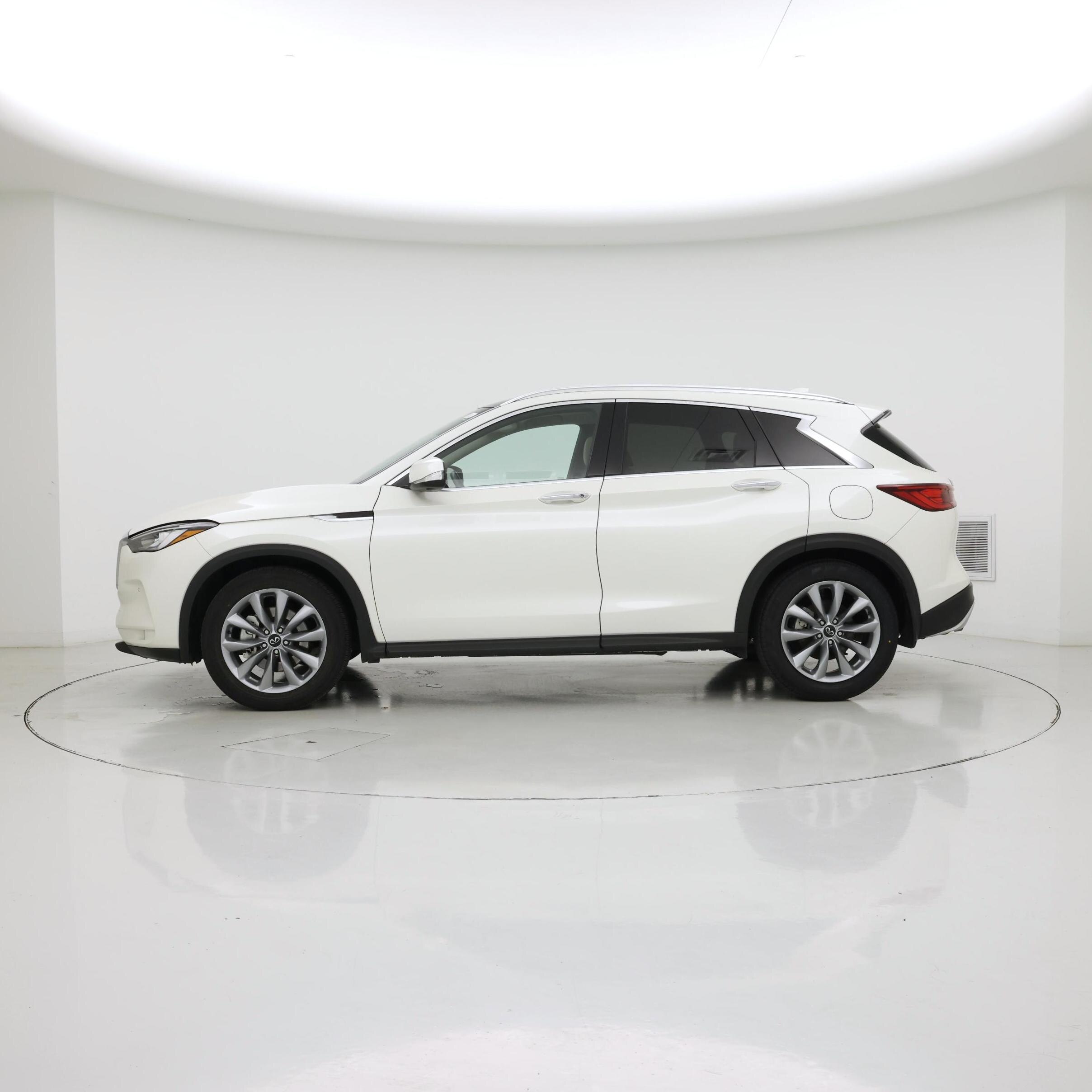 Thumbnail: 2022 INFINITI QX50 - 3