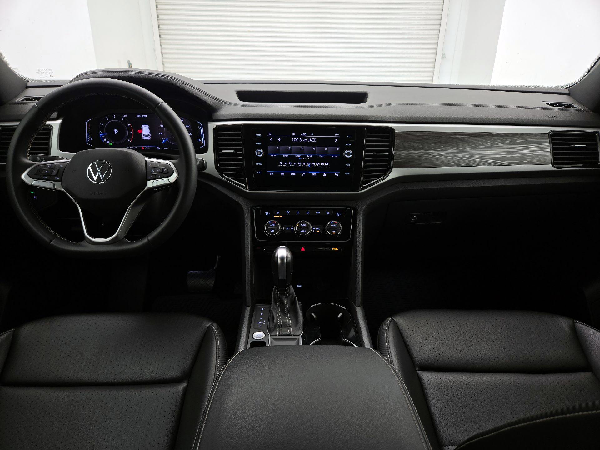 Thumbnail: 2023 Volkswagen Atlas - 9