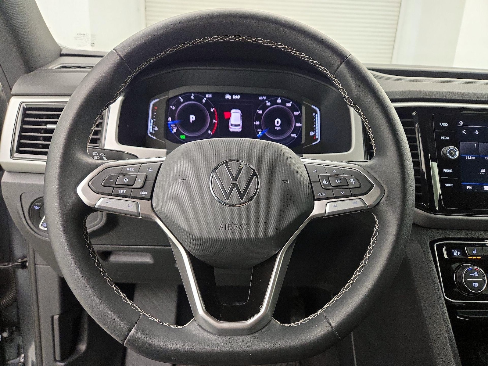2023 Volkswagen Atlas Cross Sport SE w/Tech - Photo 11