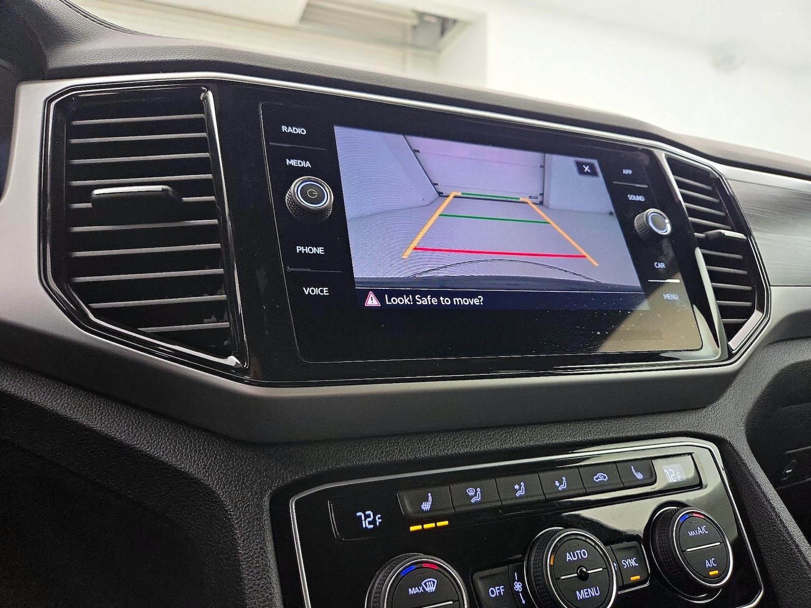 2023 Volkswagen Atlas Cross Sport SE w/Tech - Photo 15
