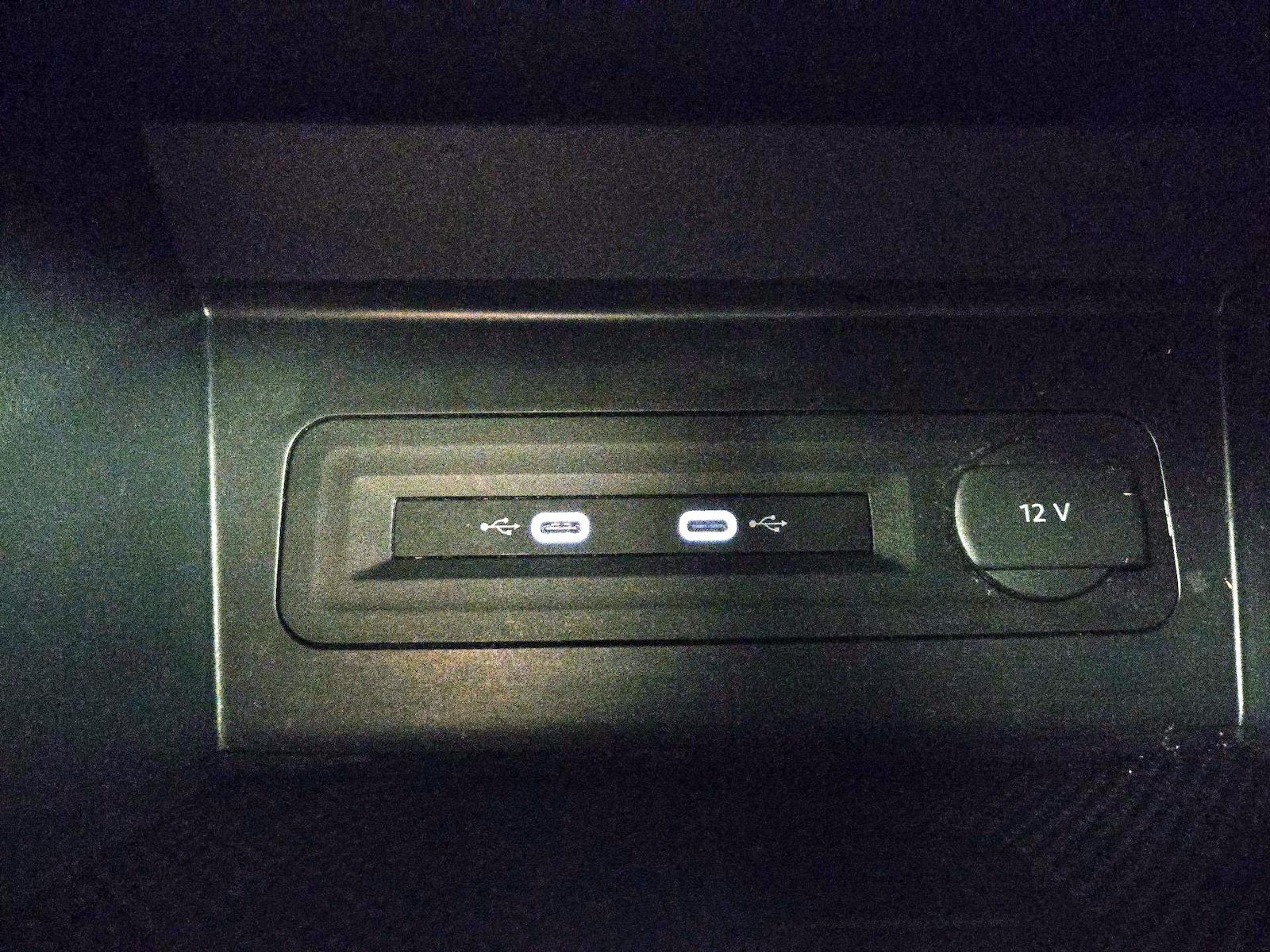 2023 Volkswagen Atlas Cross Sport SE w/Tech - Photo 19