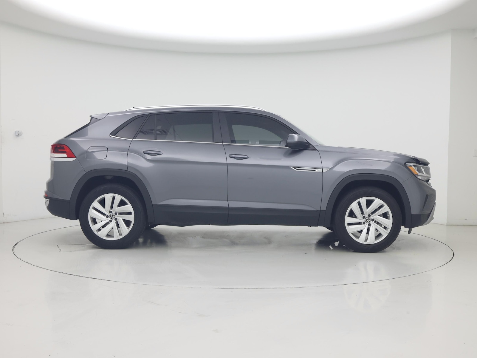 2023 Volkswagen Atlas Cross Sport SE w/Tech - Photo 8