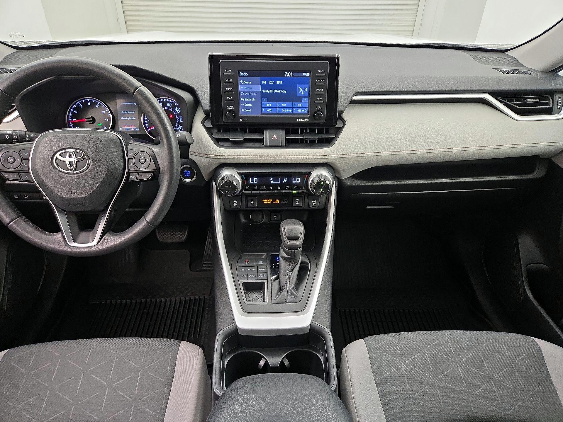 Thumbnail: 2021 Toyota RAV4 - 9