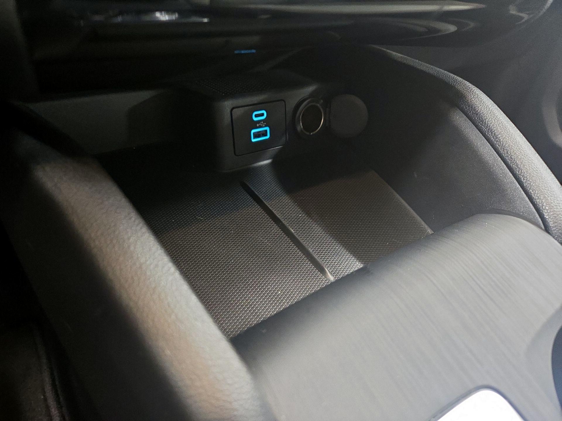 Thumbnail: 2021 Ford Escape - 18