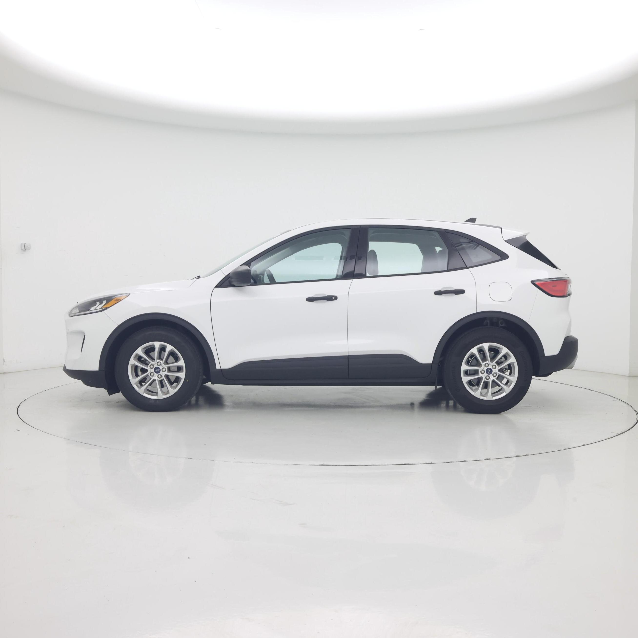 Thumbnail: 2021 Ford Escape - 3