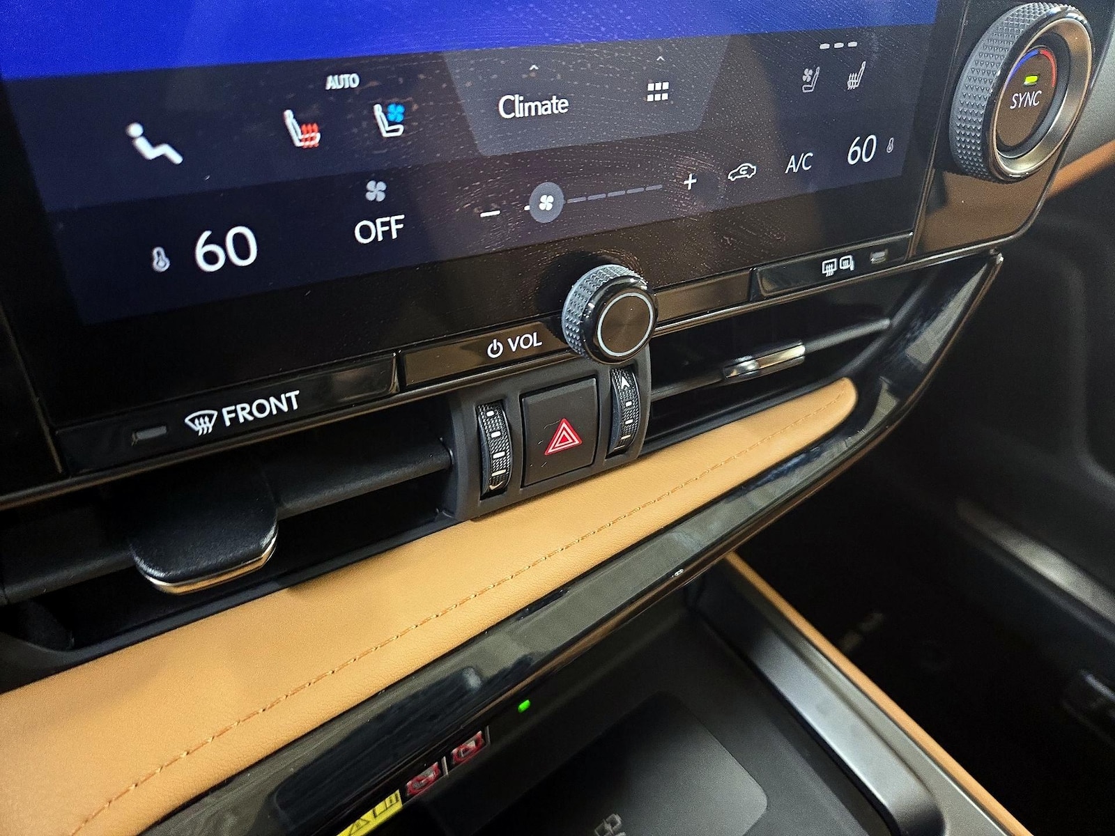2024 Lexus NX 250 - Photo 17