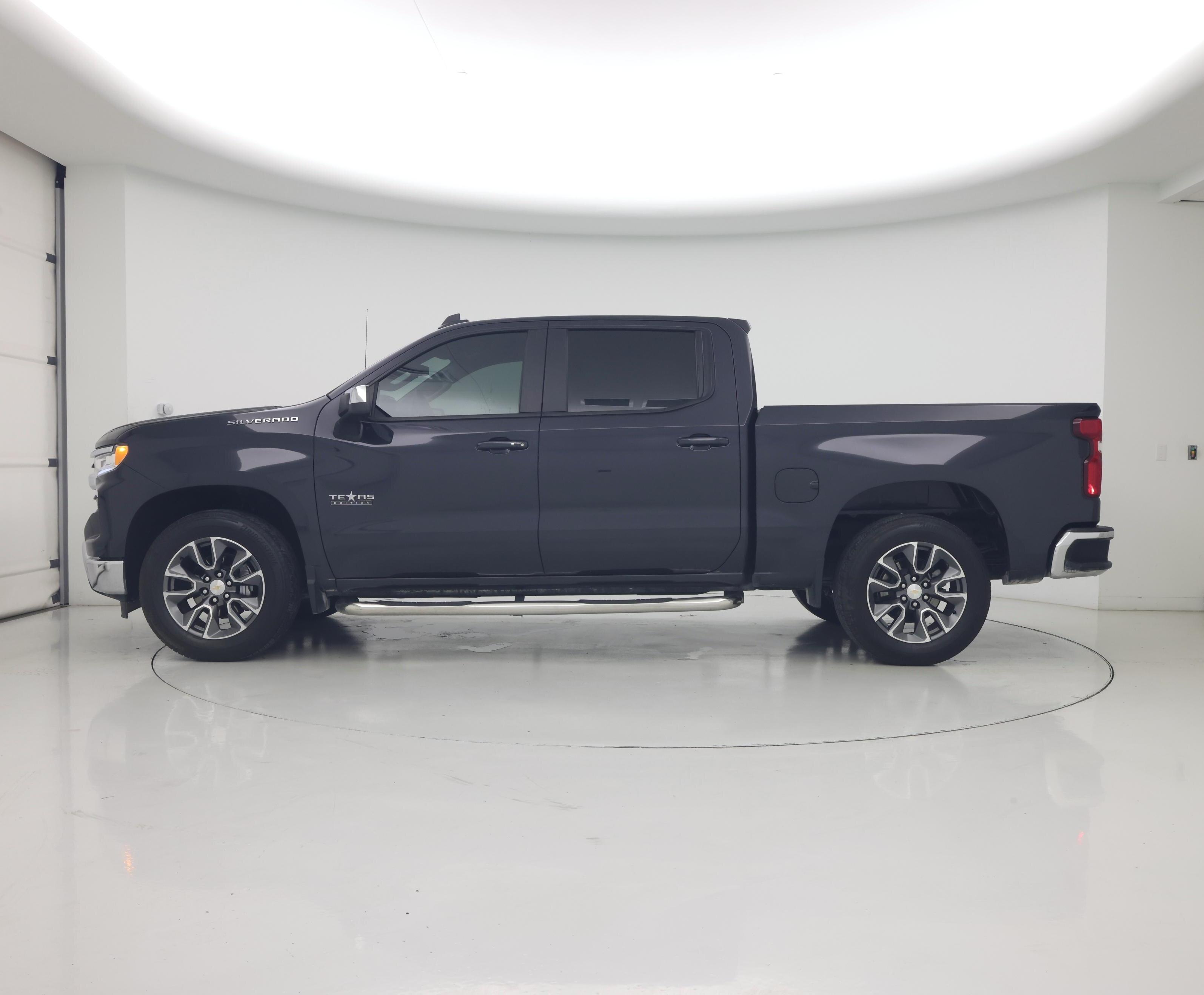 Thumbnail: 2023 Chevrolet Silverado 1500 - 3