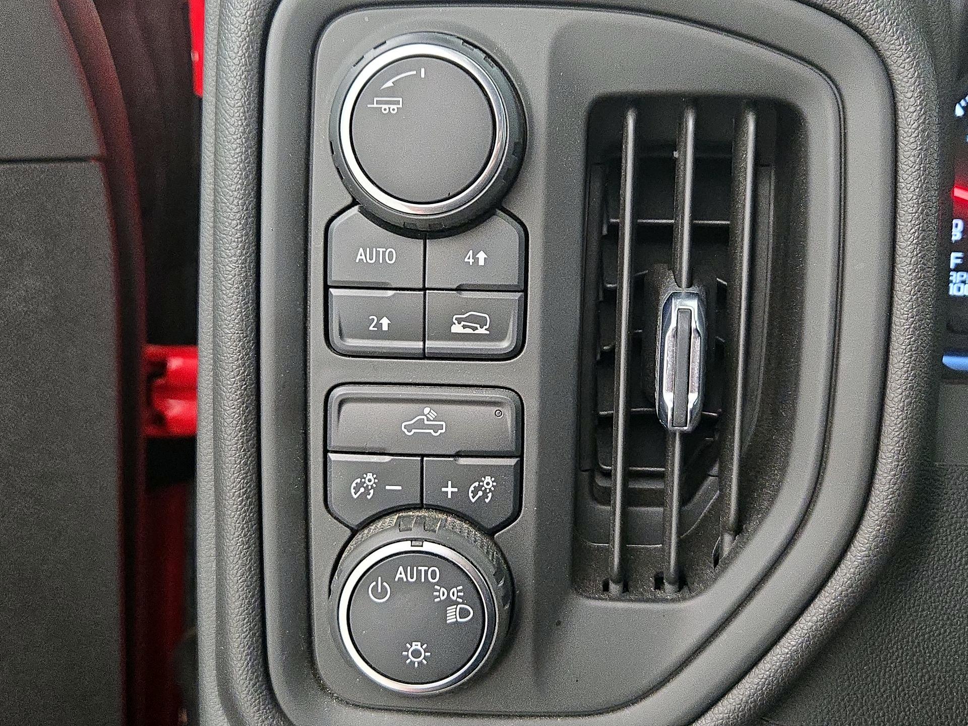 Thumbnail: 2023 Chevrolet Silverado 1500 - 13