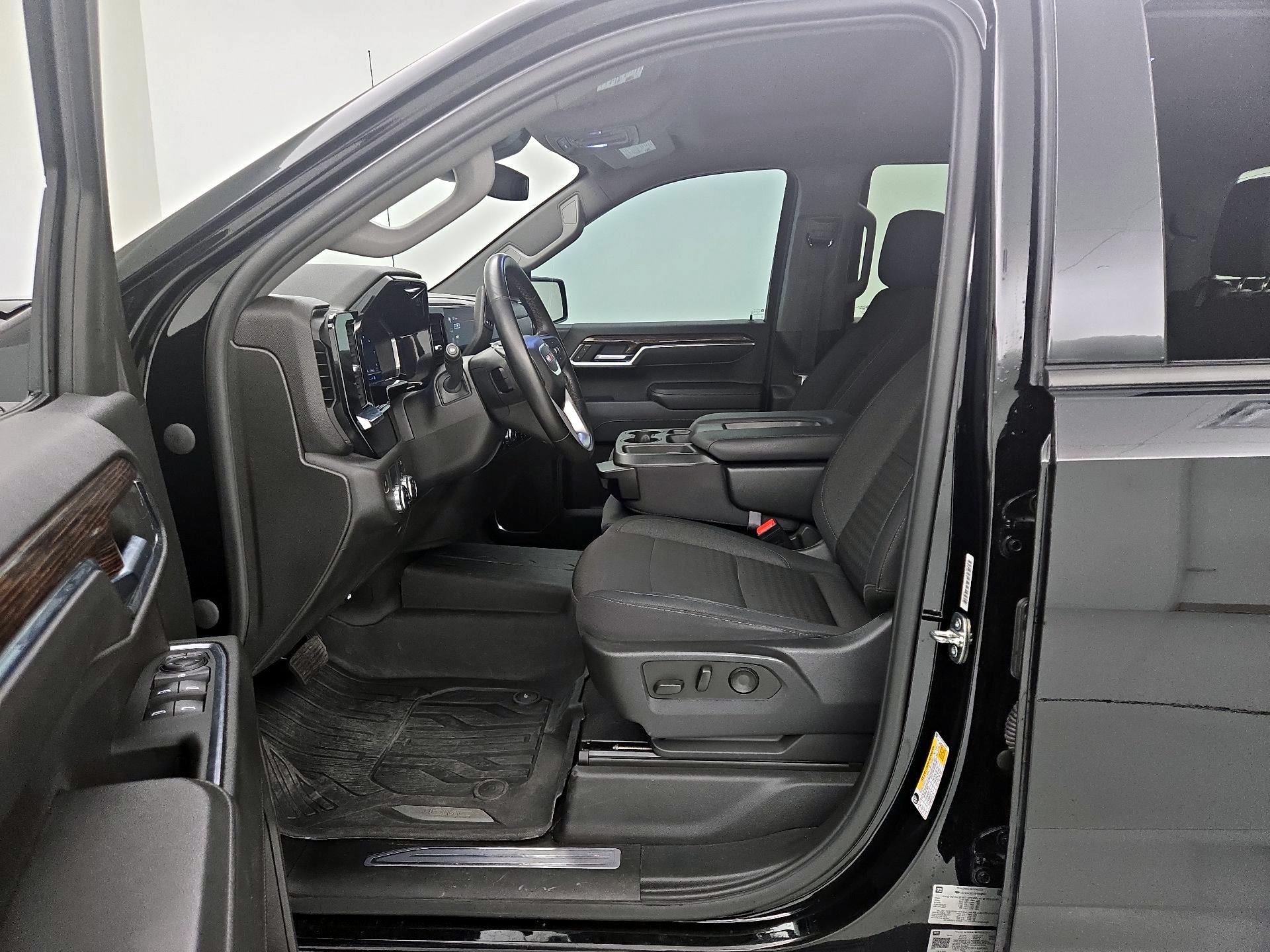 Thumbnail: 2023 GMC Sierra 1500 - 11