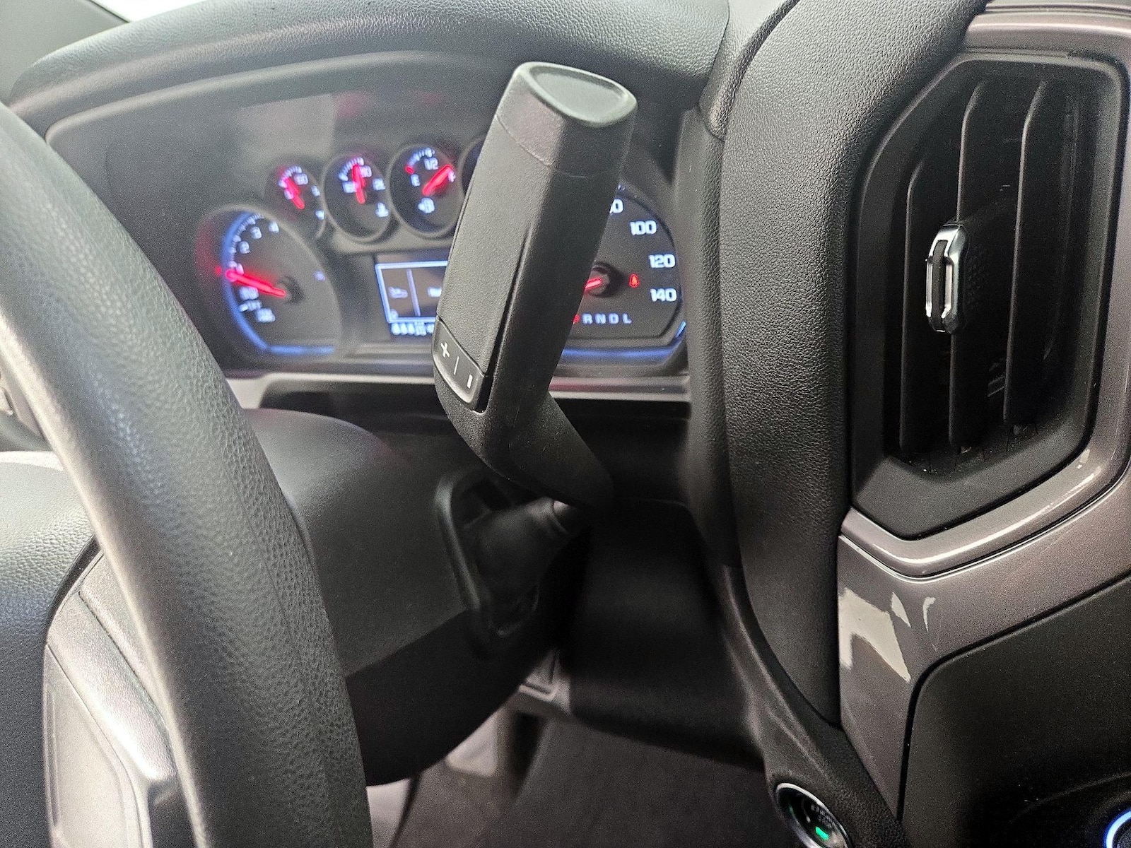2025 Chevrolet Silverado 1500 Custom Trail Boss - Photo 18