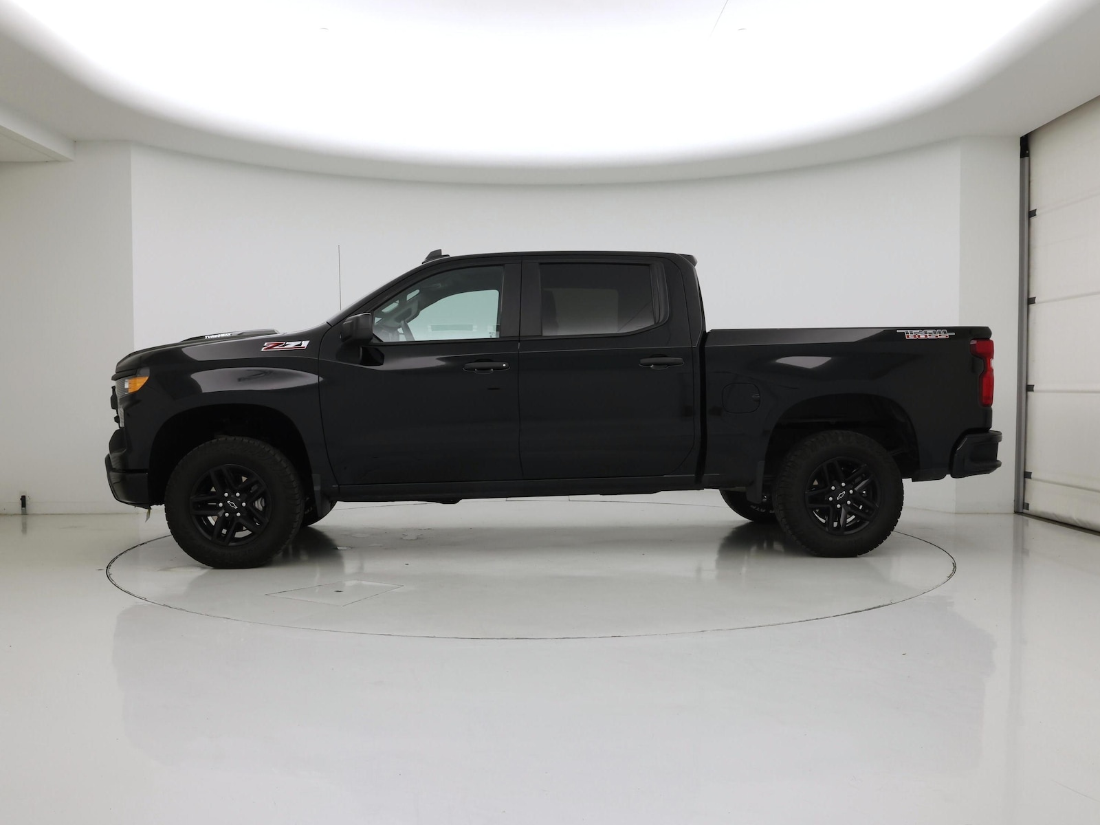 2025 Chevrolet Silverado 1500 Custom Trail Boss - Photo 4