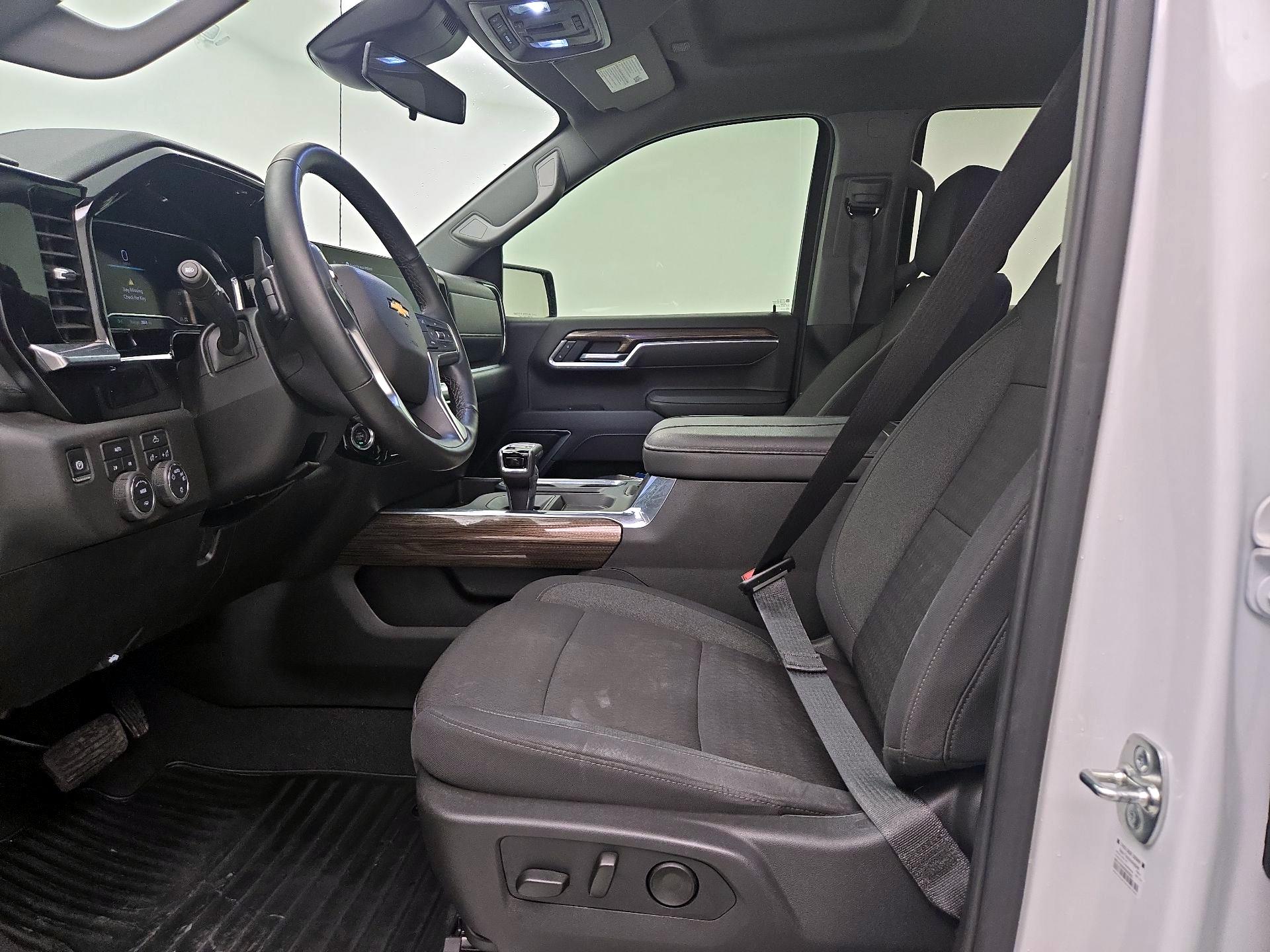 Thumbnail: 2025 Chevrolet Silverado 1500 - 11