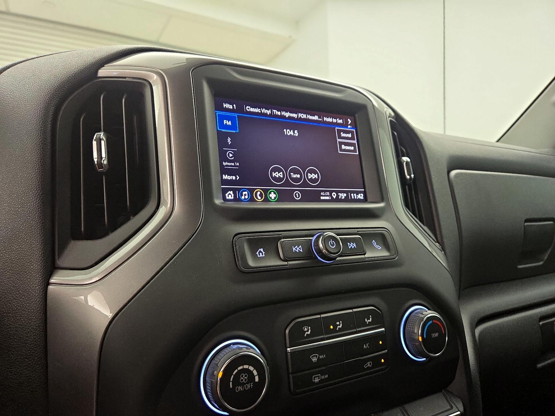 Thumbnail: 2024 Chevrolet Silverado 1500 - 16