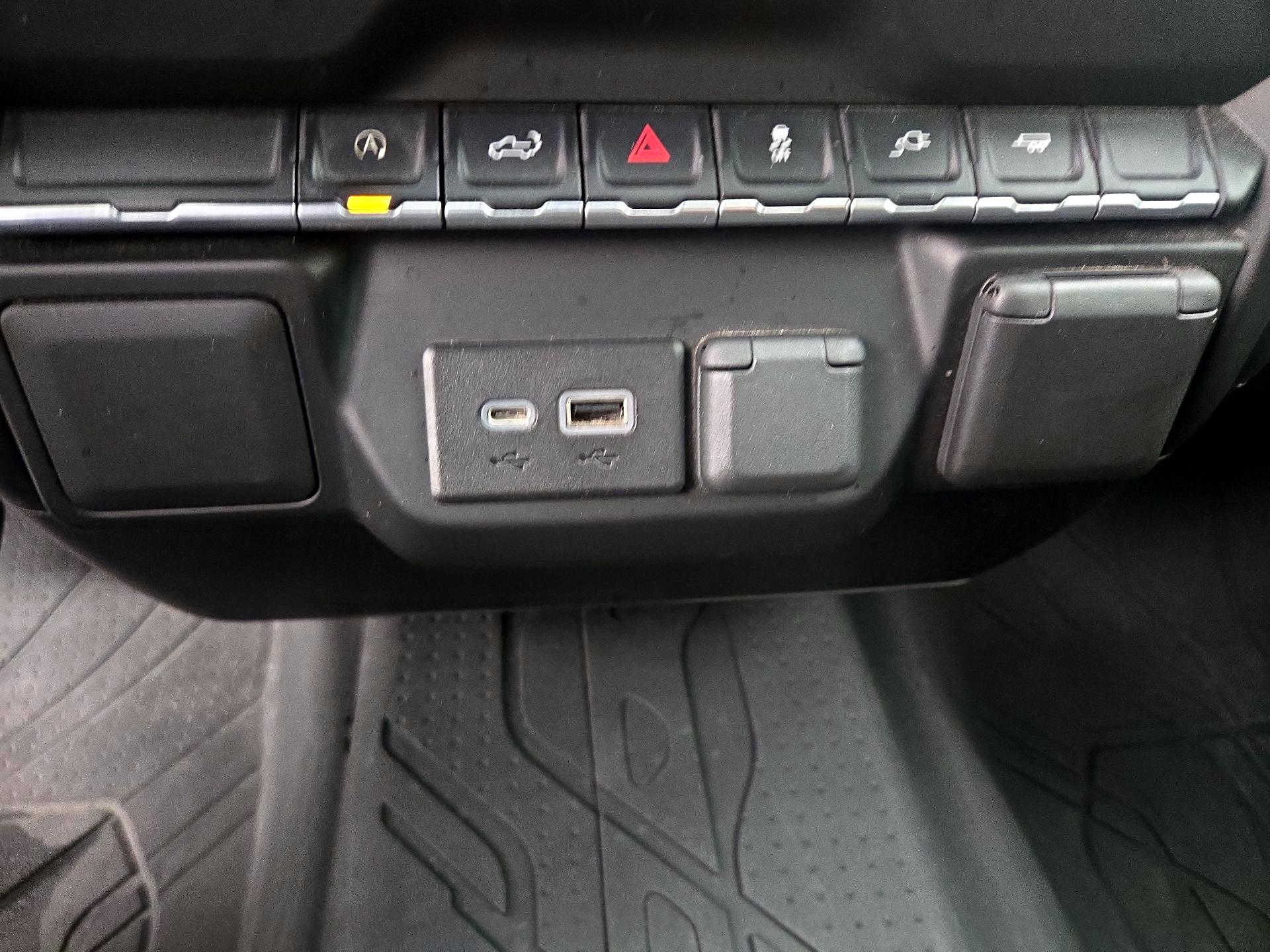 Thumbnail: 2021 Chevrolet Silverado 1500 - 18