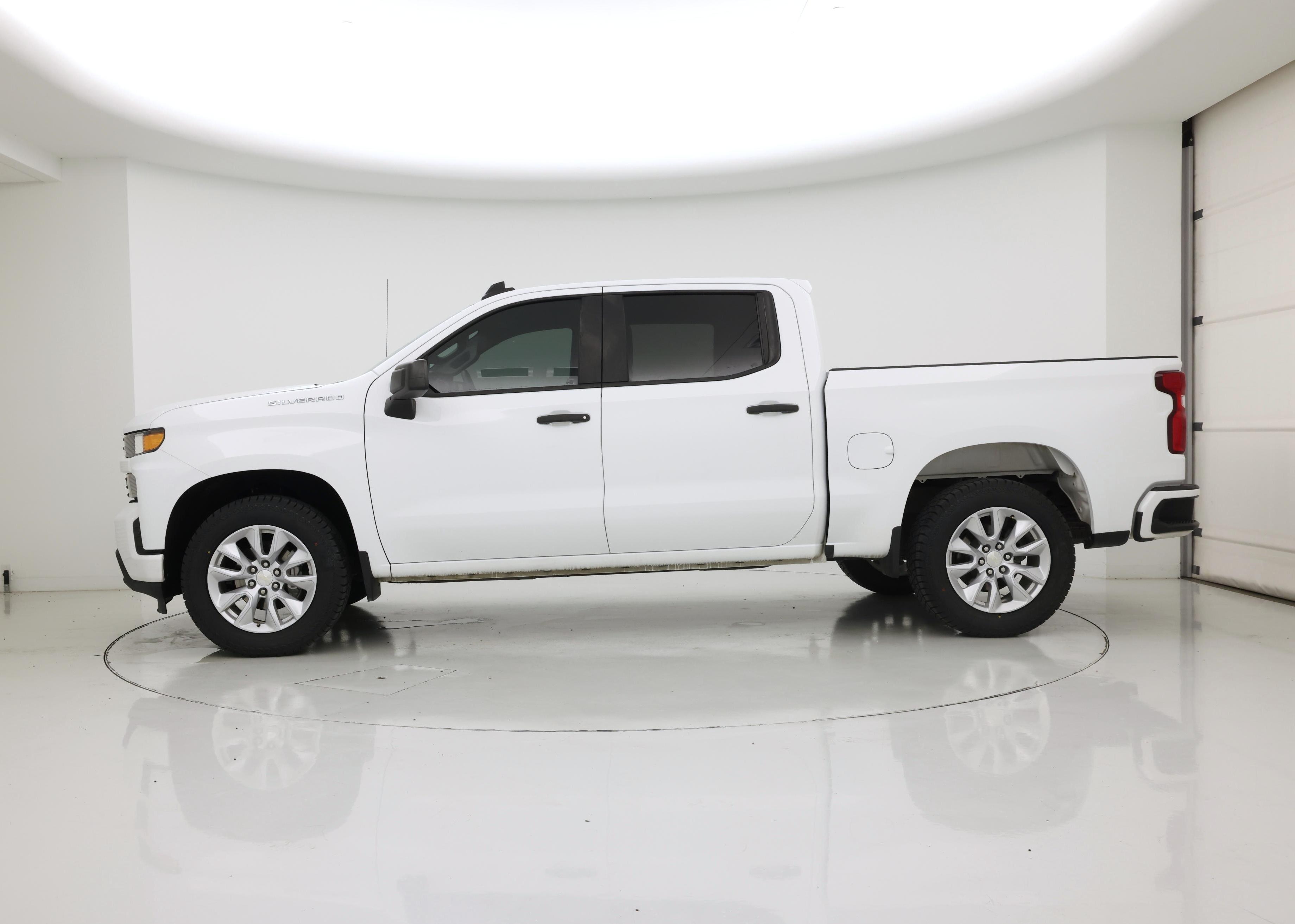 Thumbnail: 2021 Chevrolet Silverado 1500 - 3