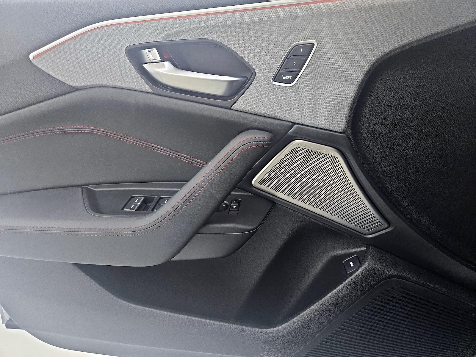 2025 Acura TLX A-SPEC Package - Photo 13