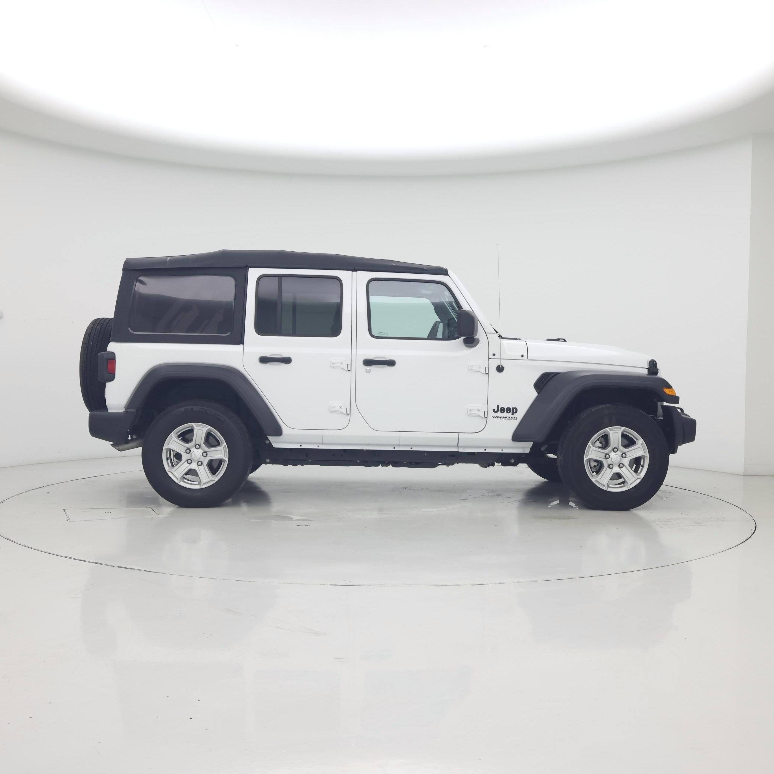 Thumbnail: 2022 Jeep Wrangler - 7