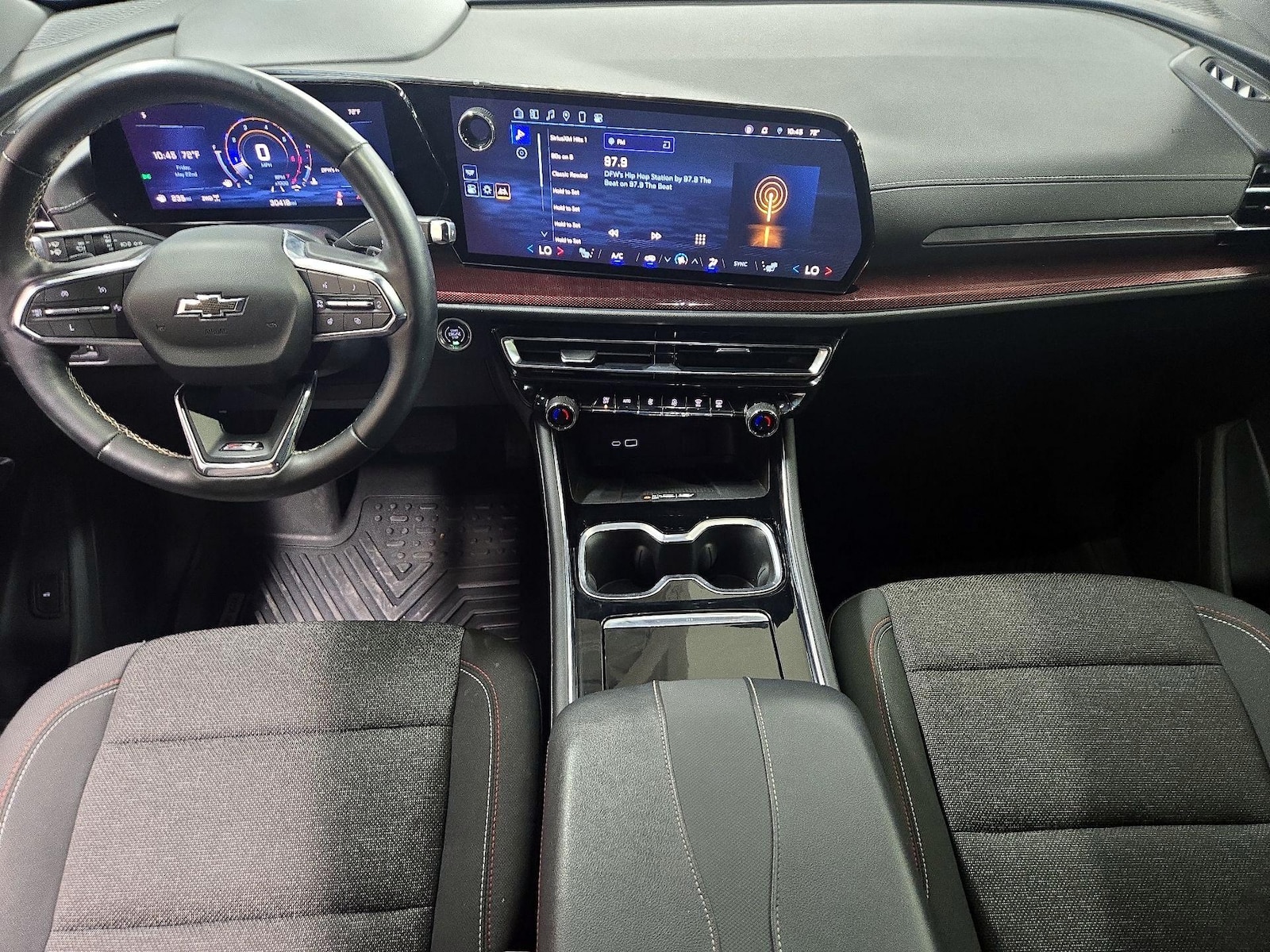 2024 Chevrolet Traverse Z71 - Photo 10