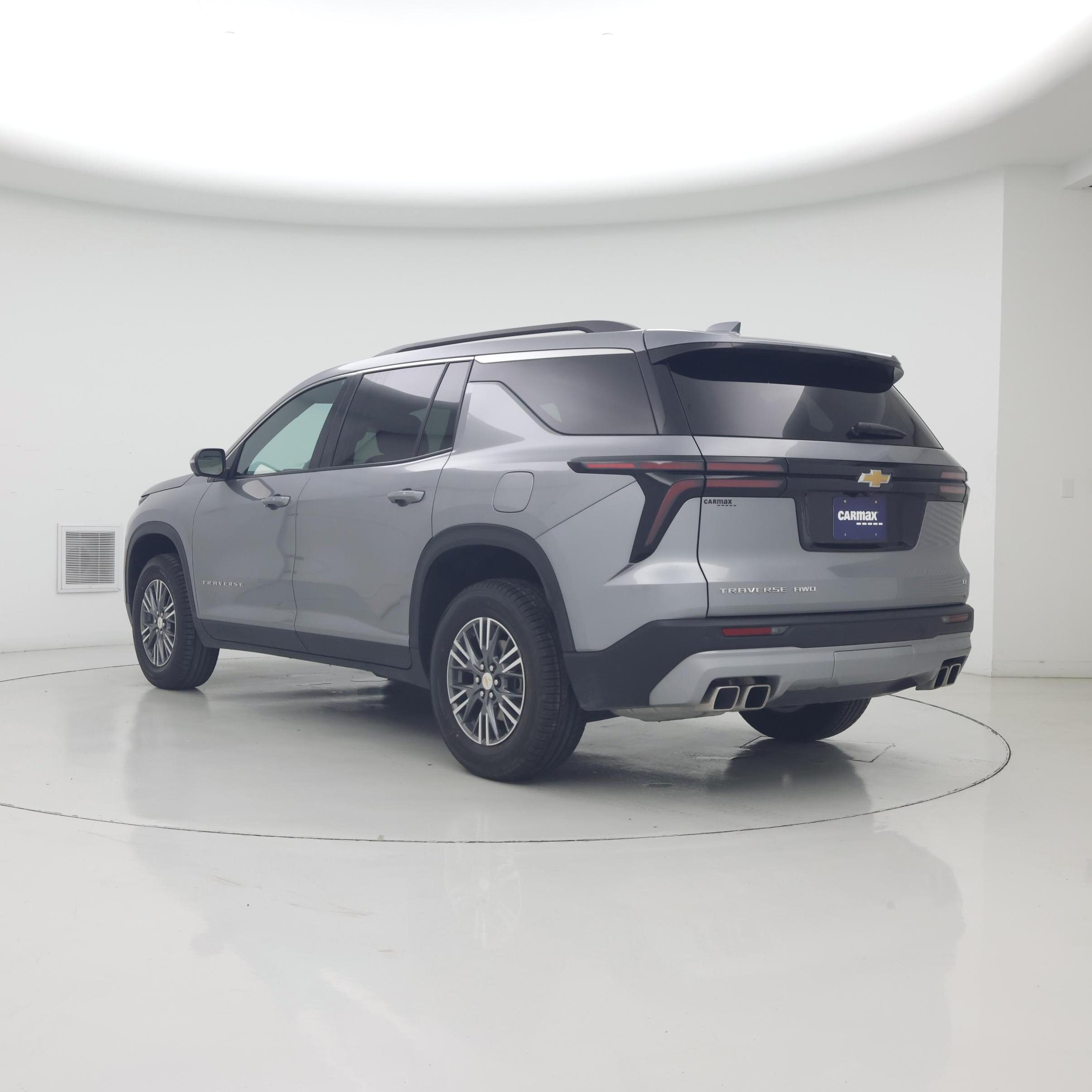 Thumbnail: 2024 Chevrolet Traverse - 2