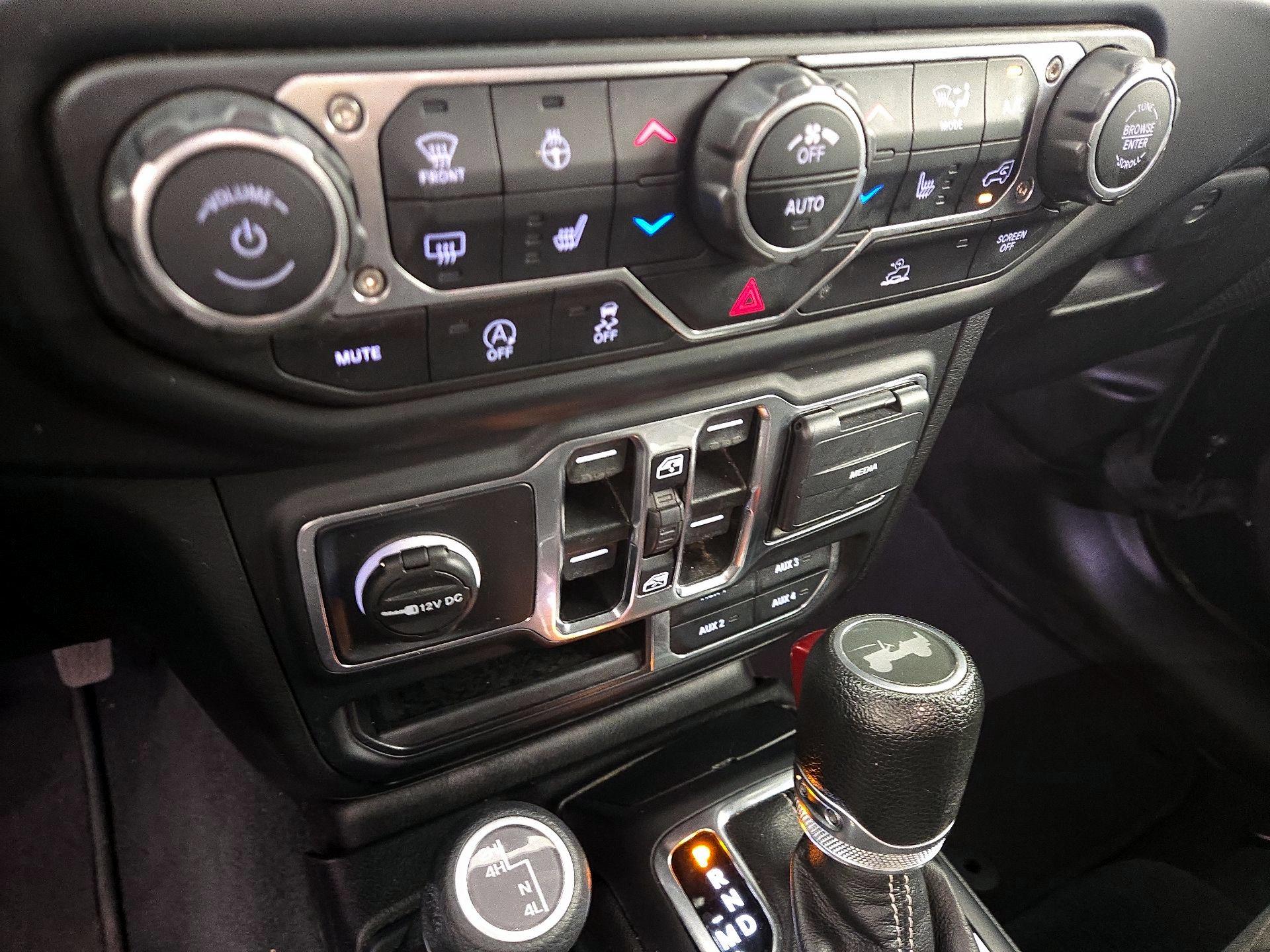 Thumbnail: 2023 Jeep Wrangler - 15