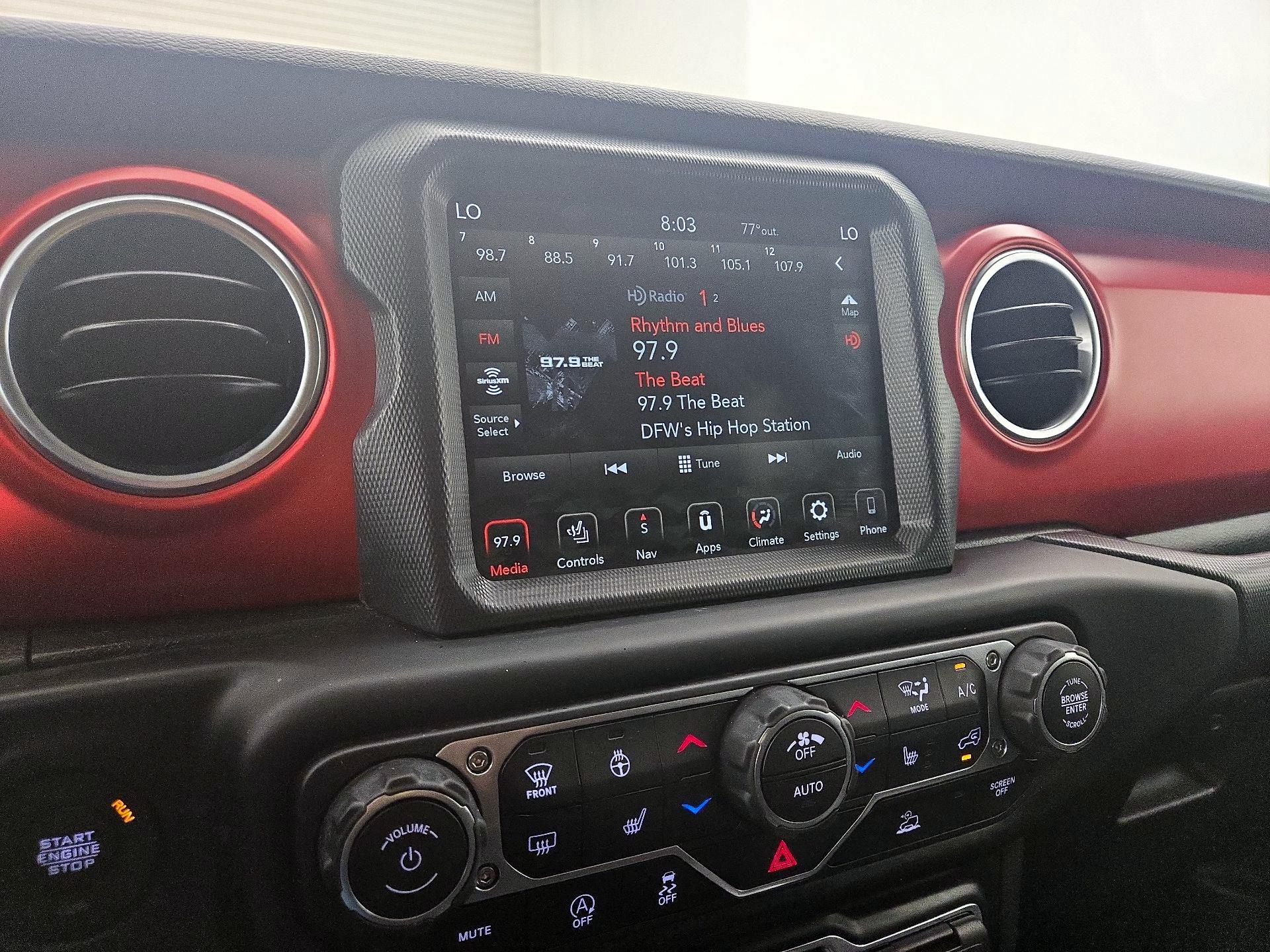 Thumbnail: 2022 Jeep Wrangler - 15