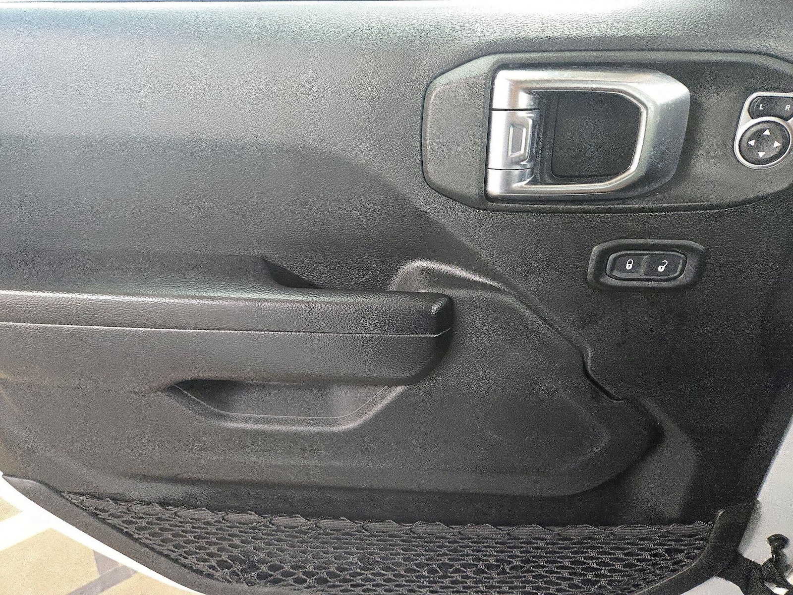 2023 Jeep Wrangler 4-Door Sport S - Photo 13
