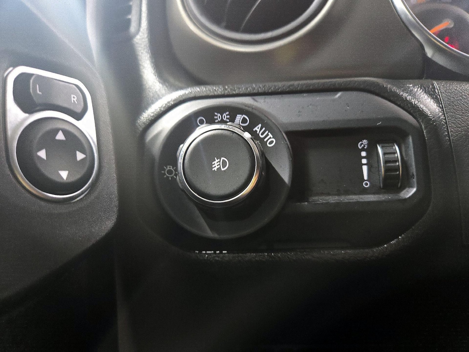 2023 Jeep Wrangler 4-Door Sport S - Photo 14