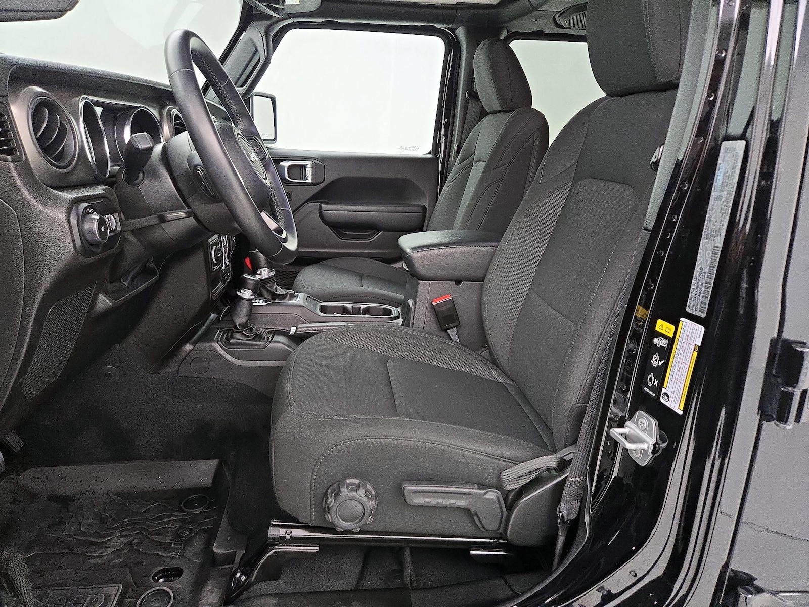 2022 Jeep Wrangler Unlimited Willys - Photo 12