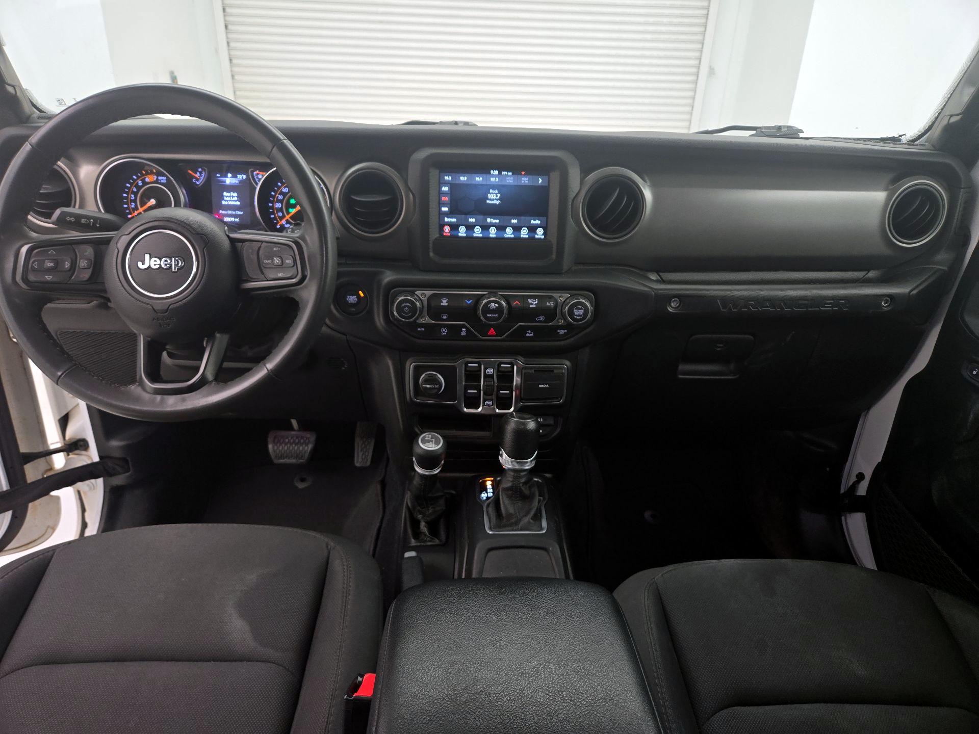 Thumbnail: 2023 Jeep Wrangler - 9