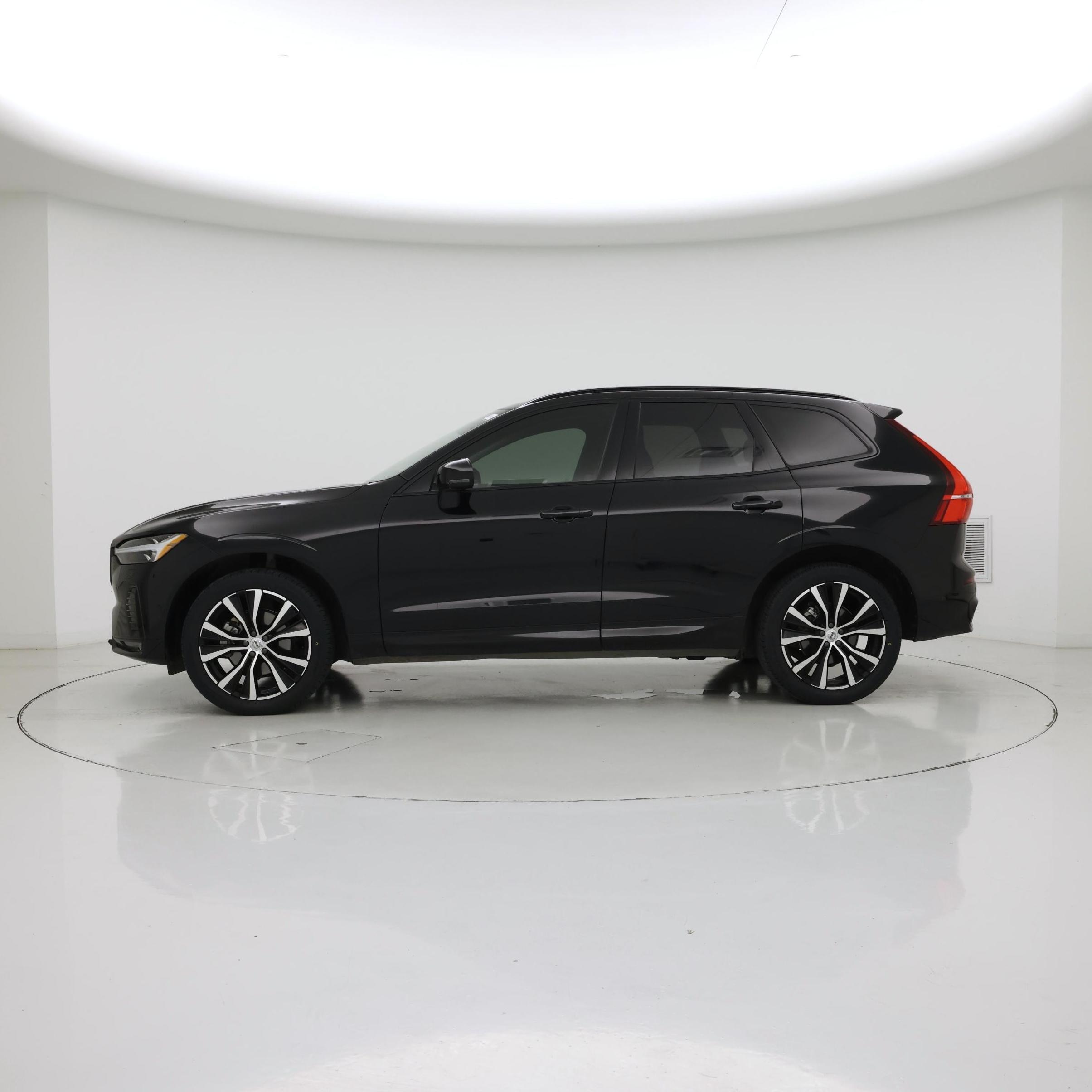 Thumbnail: 2024 Volvo XC60 - 3
