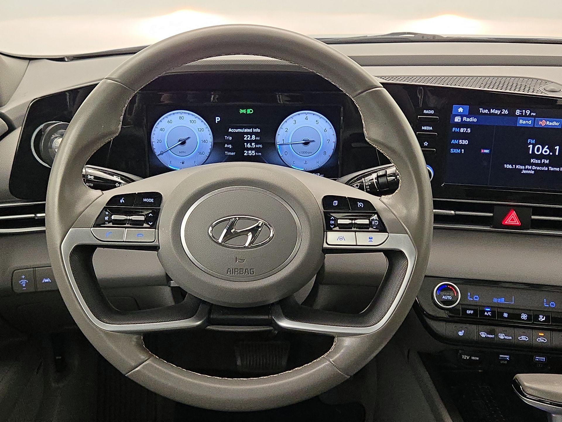 Thumbnail: 2022 Hyundai Elantra - 10