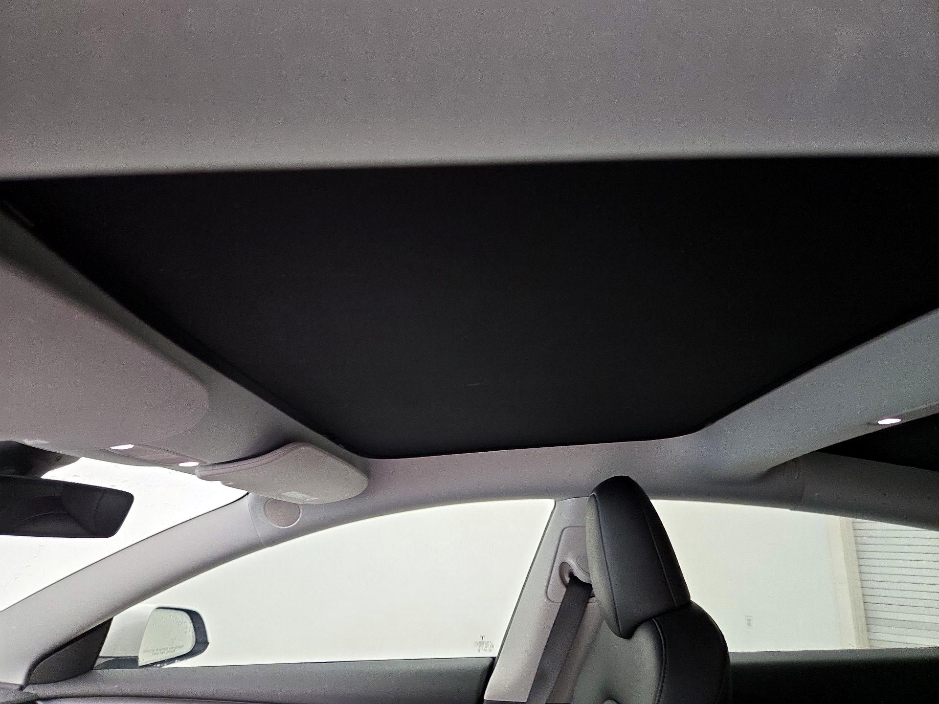 Thumbnail: 2023 Tesla Model 3 - 18