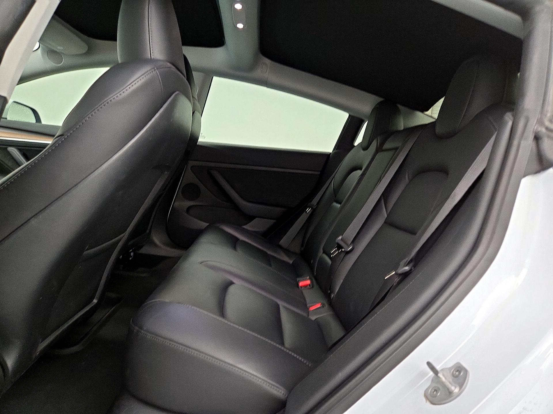 Thumbnail: 2023 Tesla Model 3 - 19