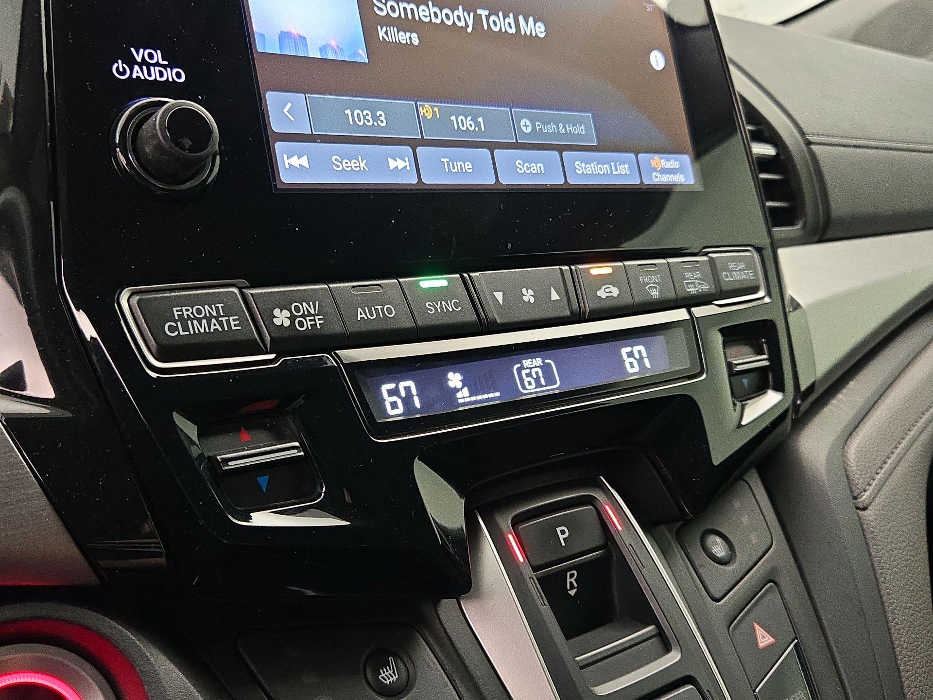 Thumbnail: 2019 Honda Odyssey - 16