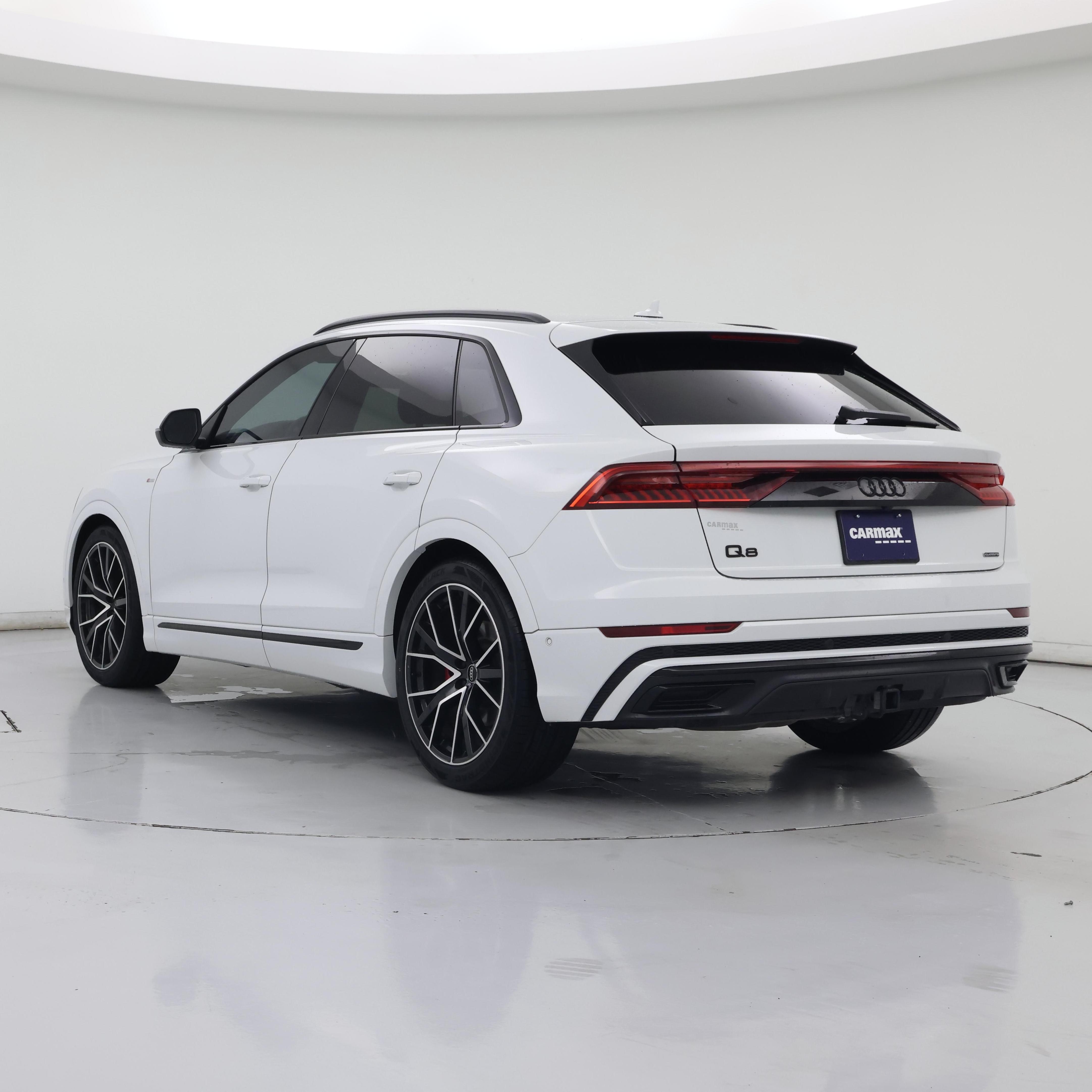 Thumbnail: 2021 Audi Q8 - 2