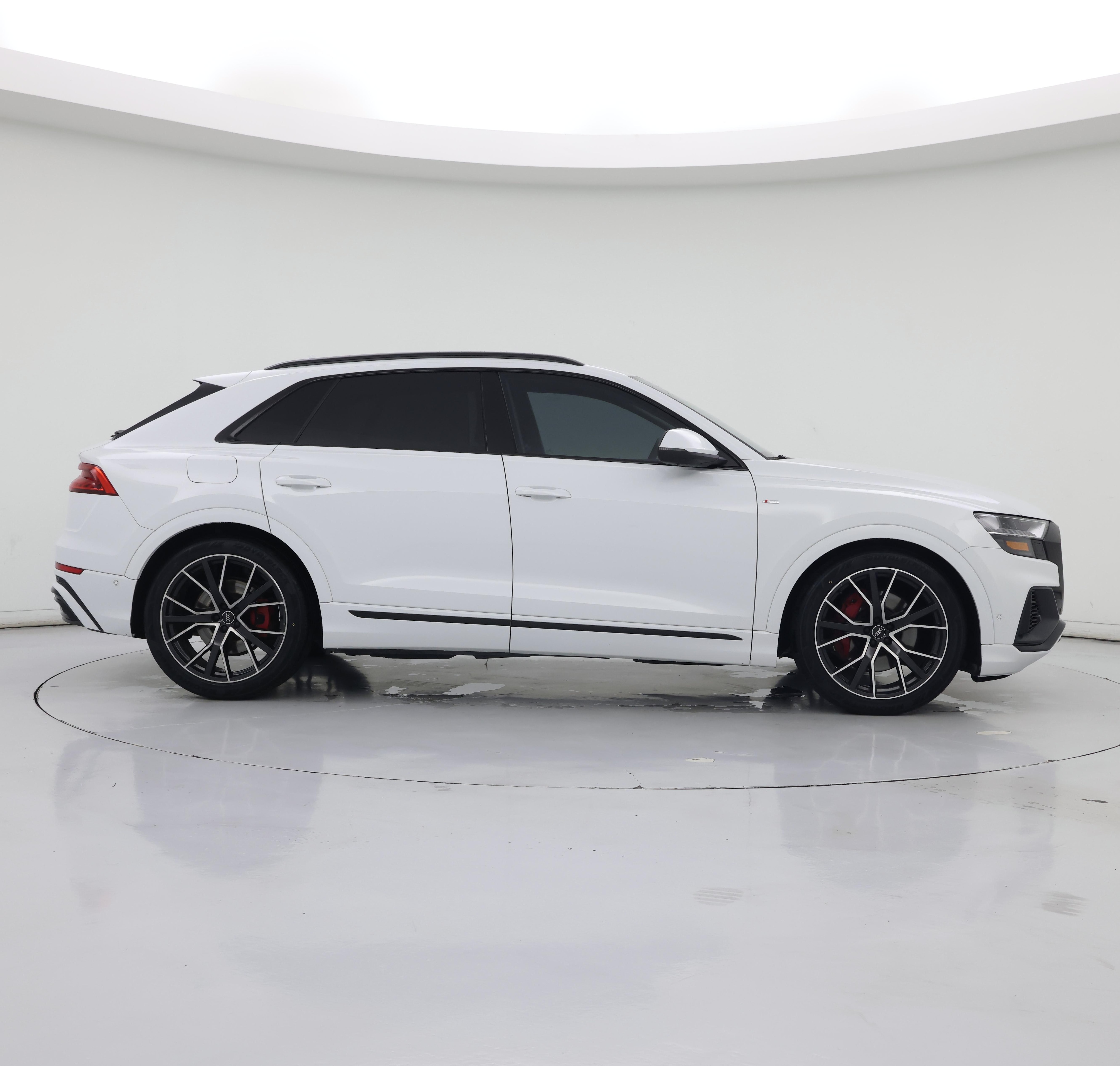 Thumbnail: 2021 Audi Q8 - 7