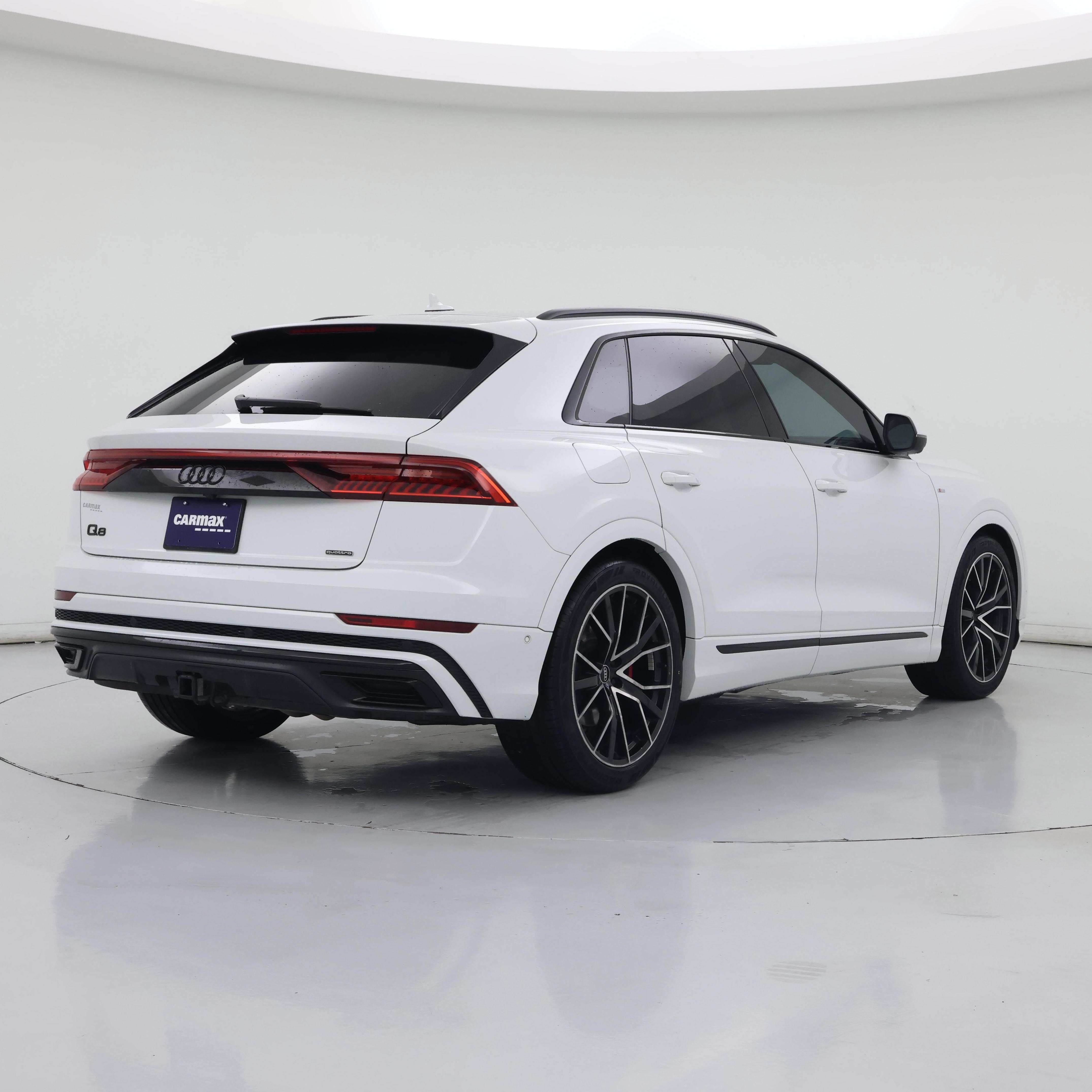 Thumbnail: 2021 Audi Q8 - 8