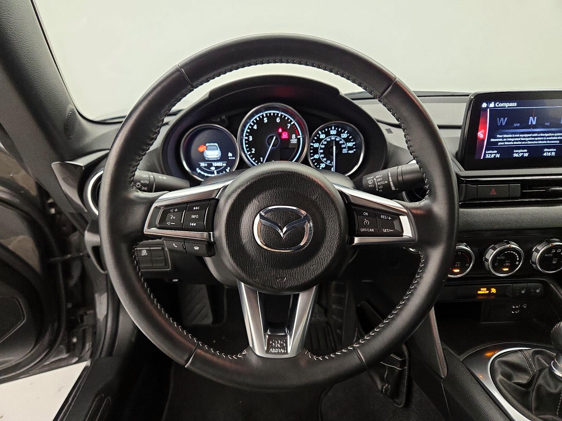 Thumbnail: 2022 Mazda MX-5 Miata - 10
