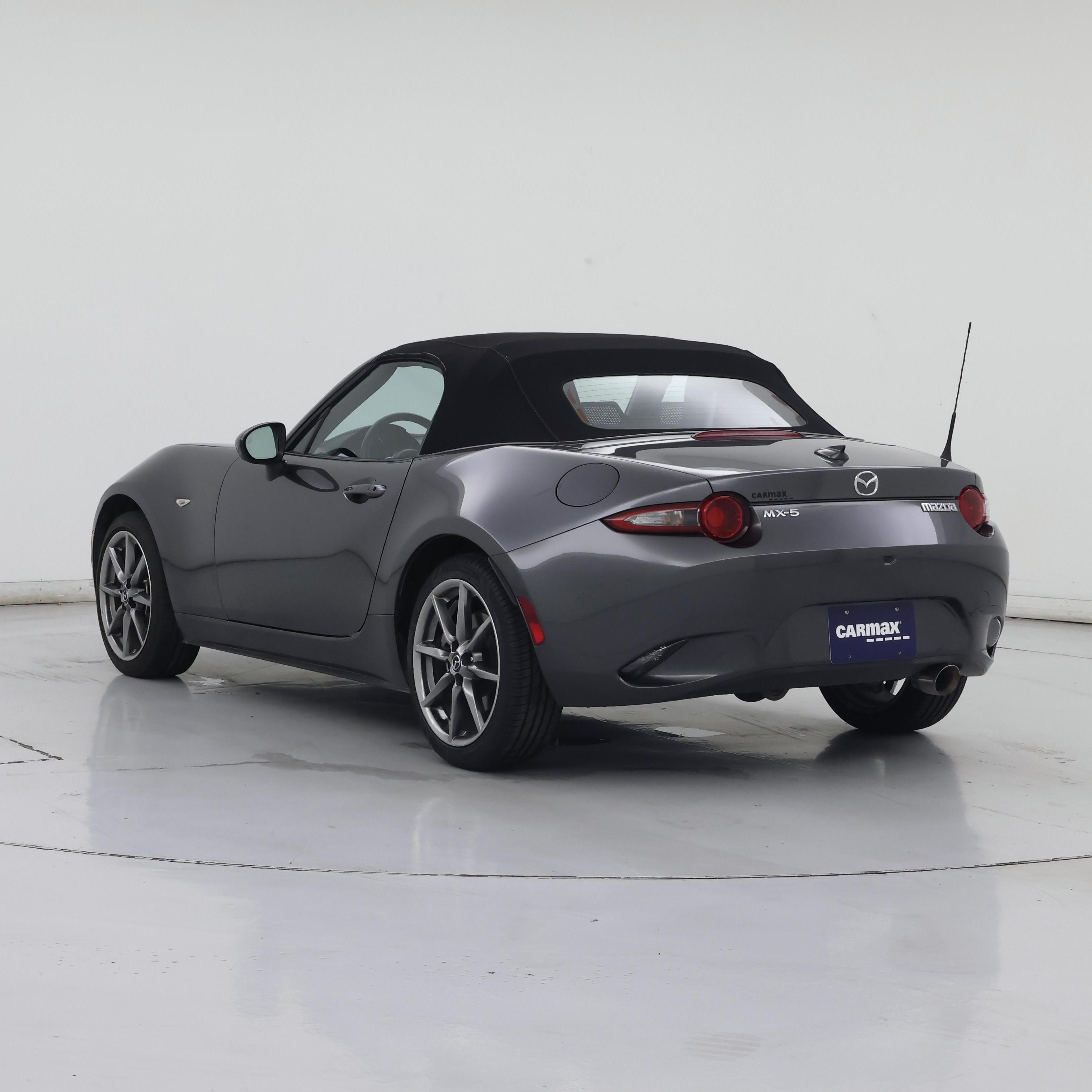 Thumbnail: 2022 Mazda MX-5 Miata - 2