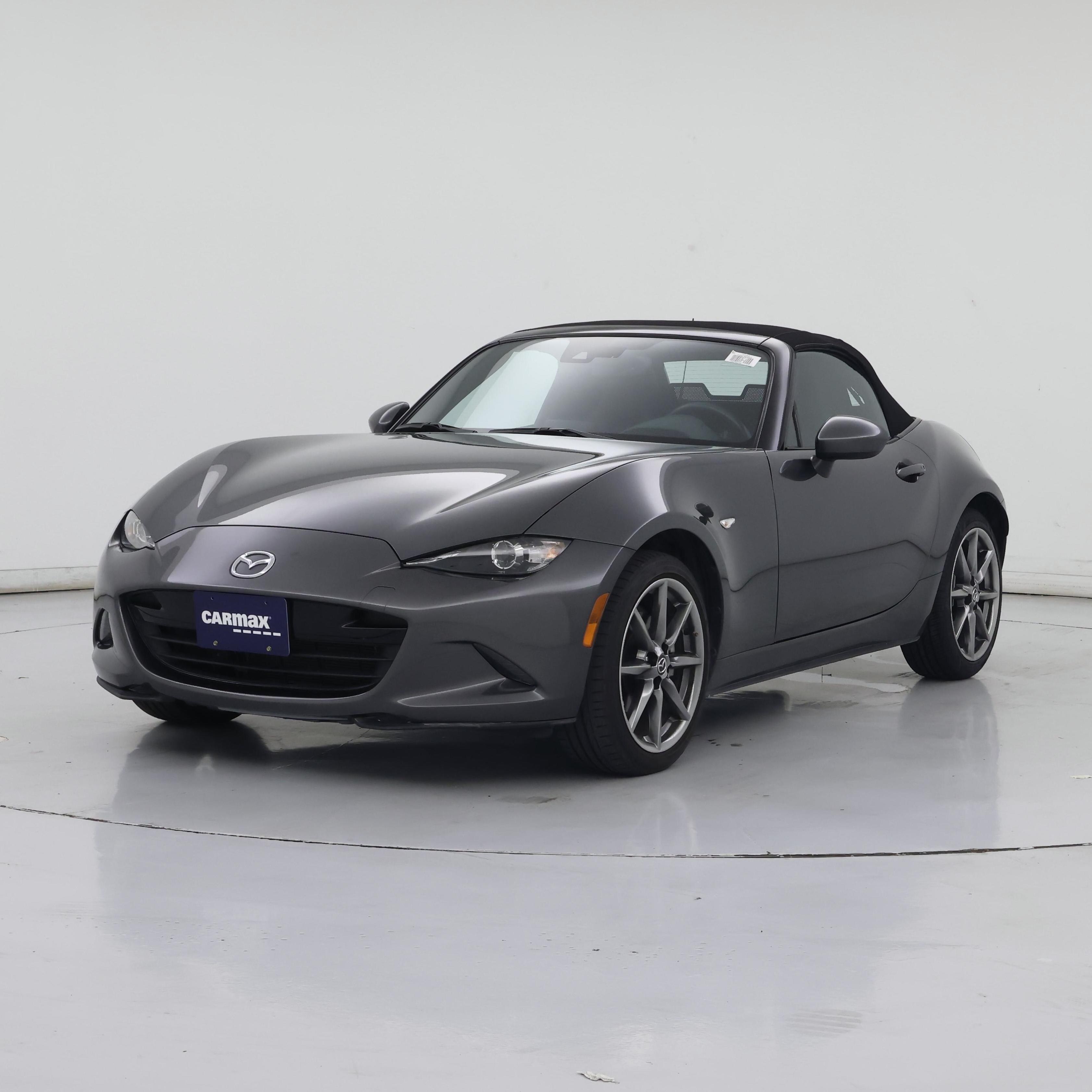 Thumbnail: 2022 Mazda MX-5 Miata - 4