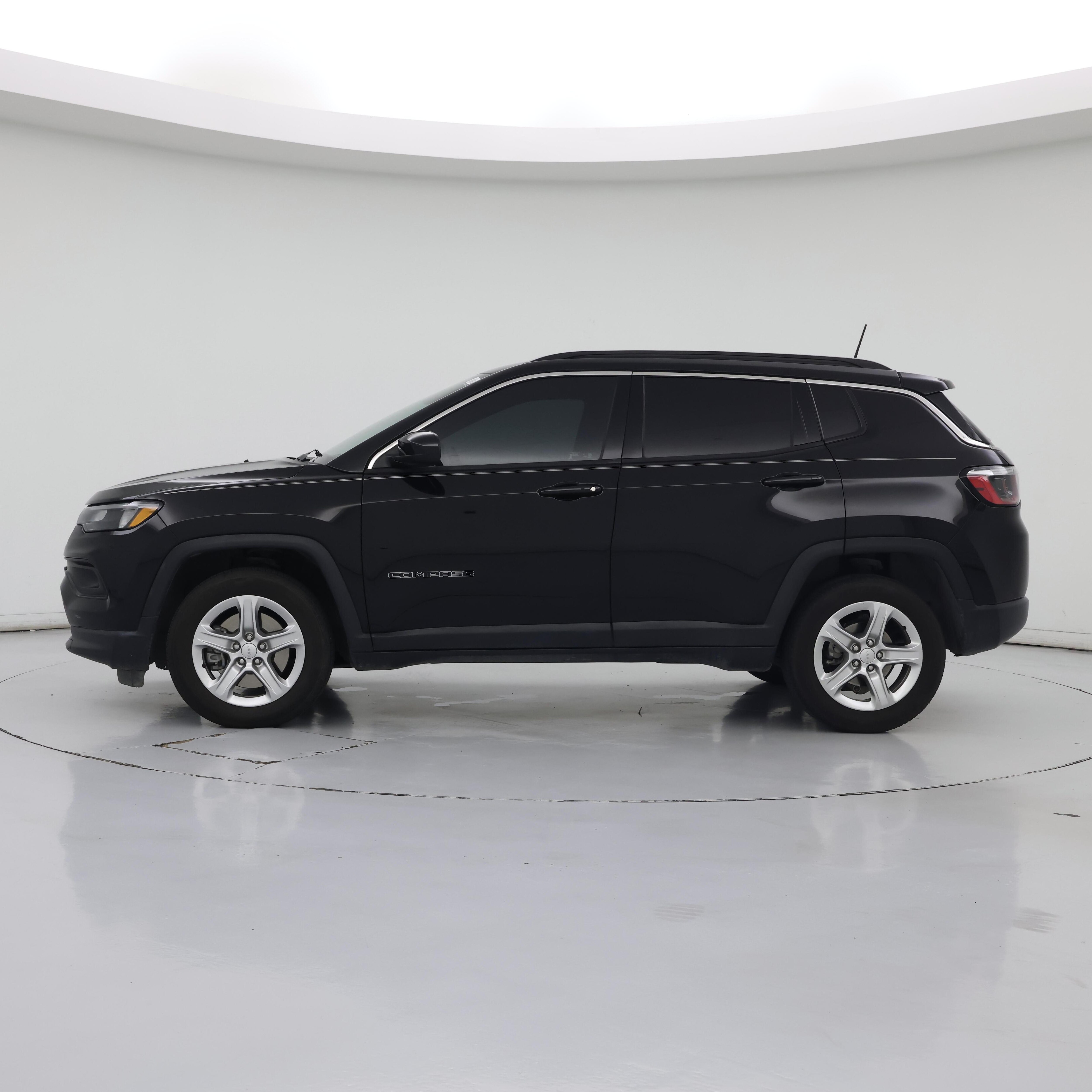 Thumbnail: 2023 Jeep Compass - 3