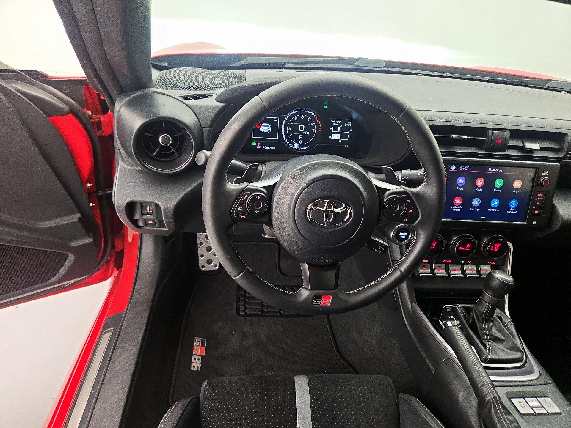 Thumbnail: 2024 Toyota GR86 - 10