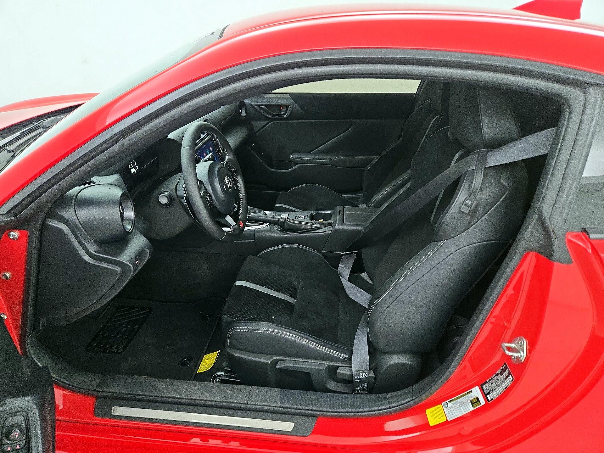 Thumbnail: 2024 Toyota GR86 - 11