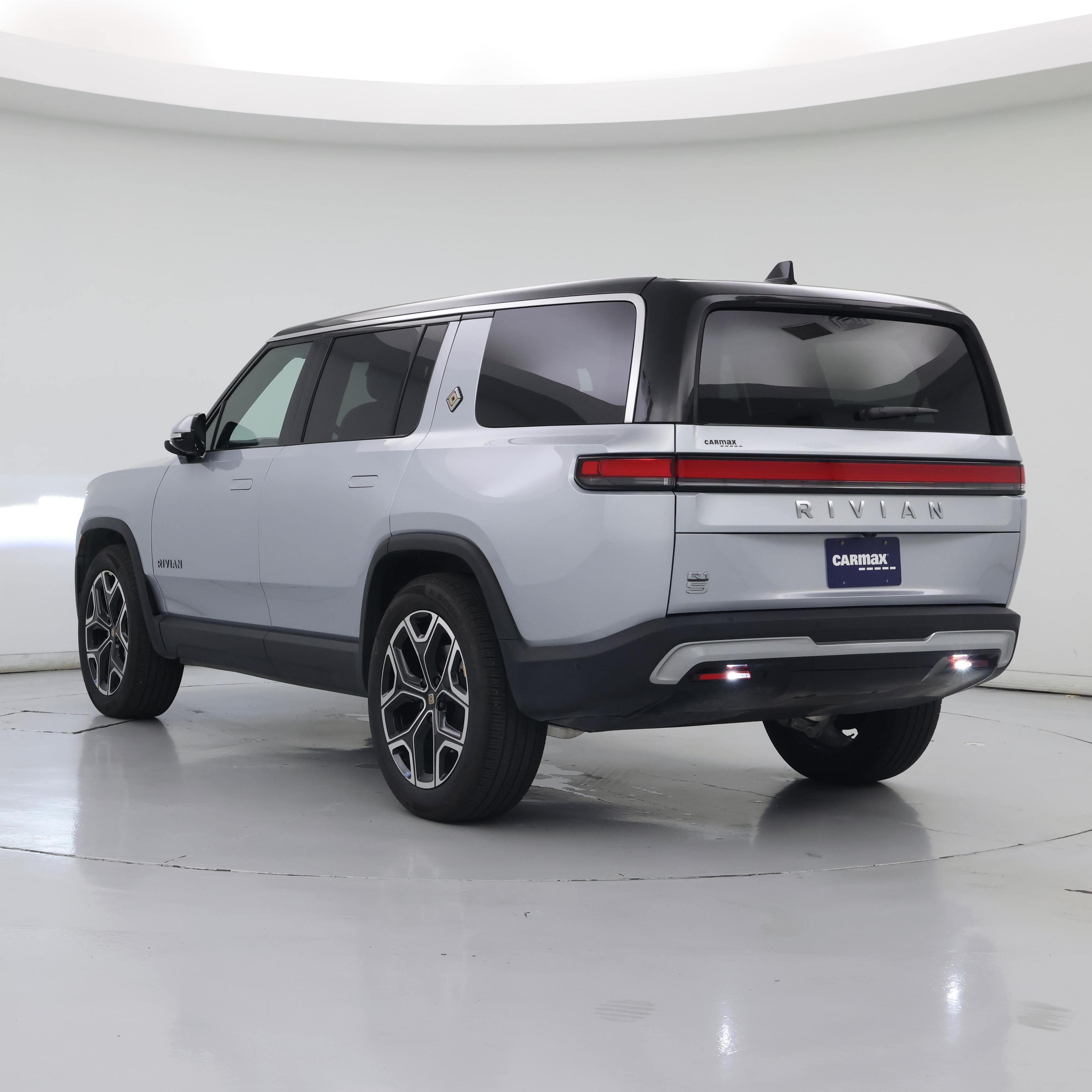 Thumbnail: 2026 Rivian R1S - 2