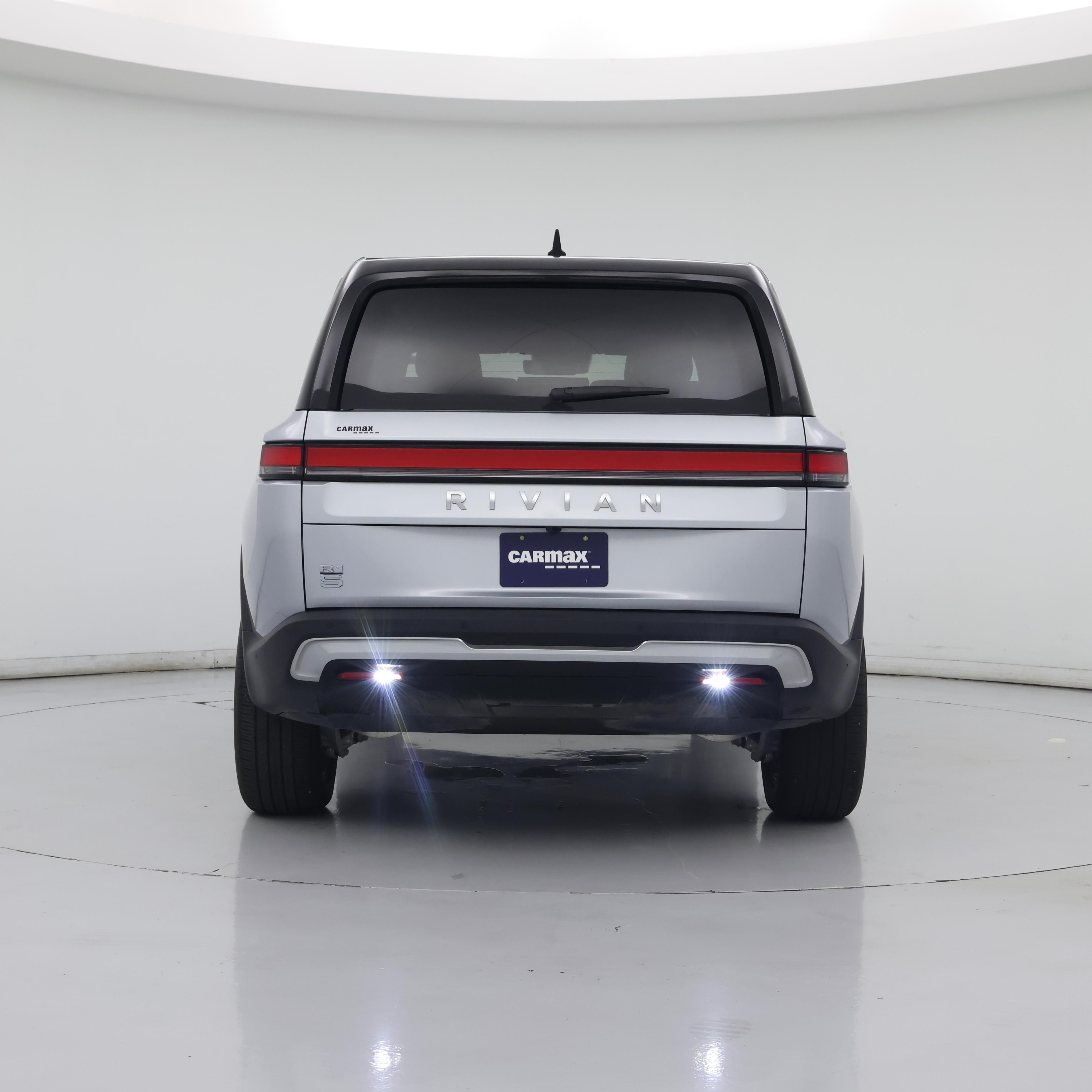Thumbnail: 2026 Rivian R1S - 6